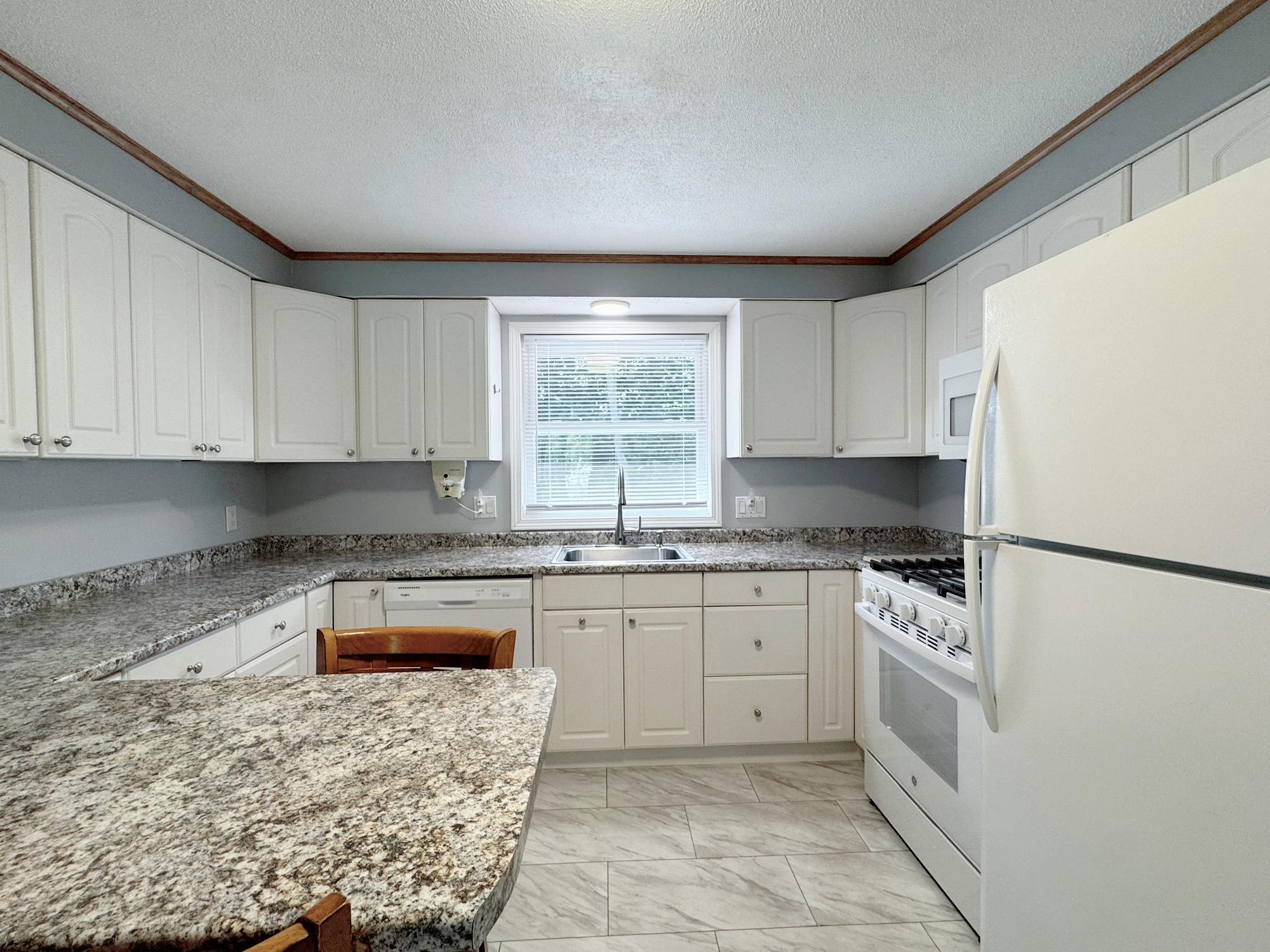 6 Quincy Lane Property Photo 20