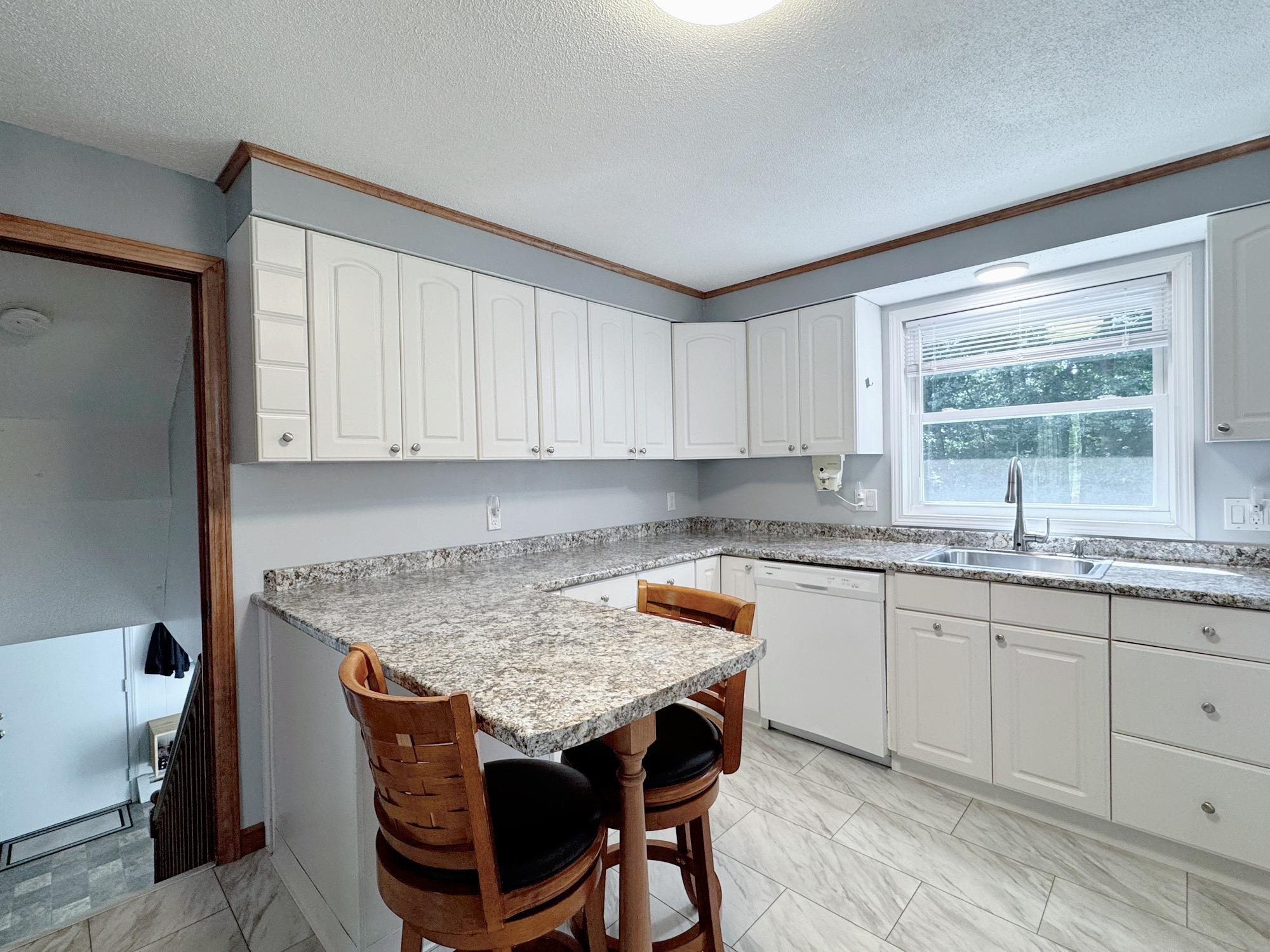 6 Quincy Lane Property Photo 23