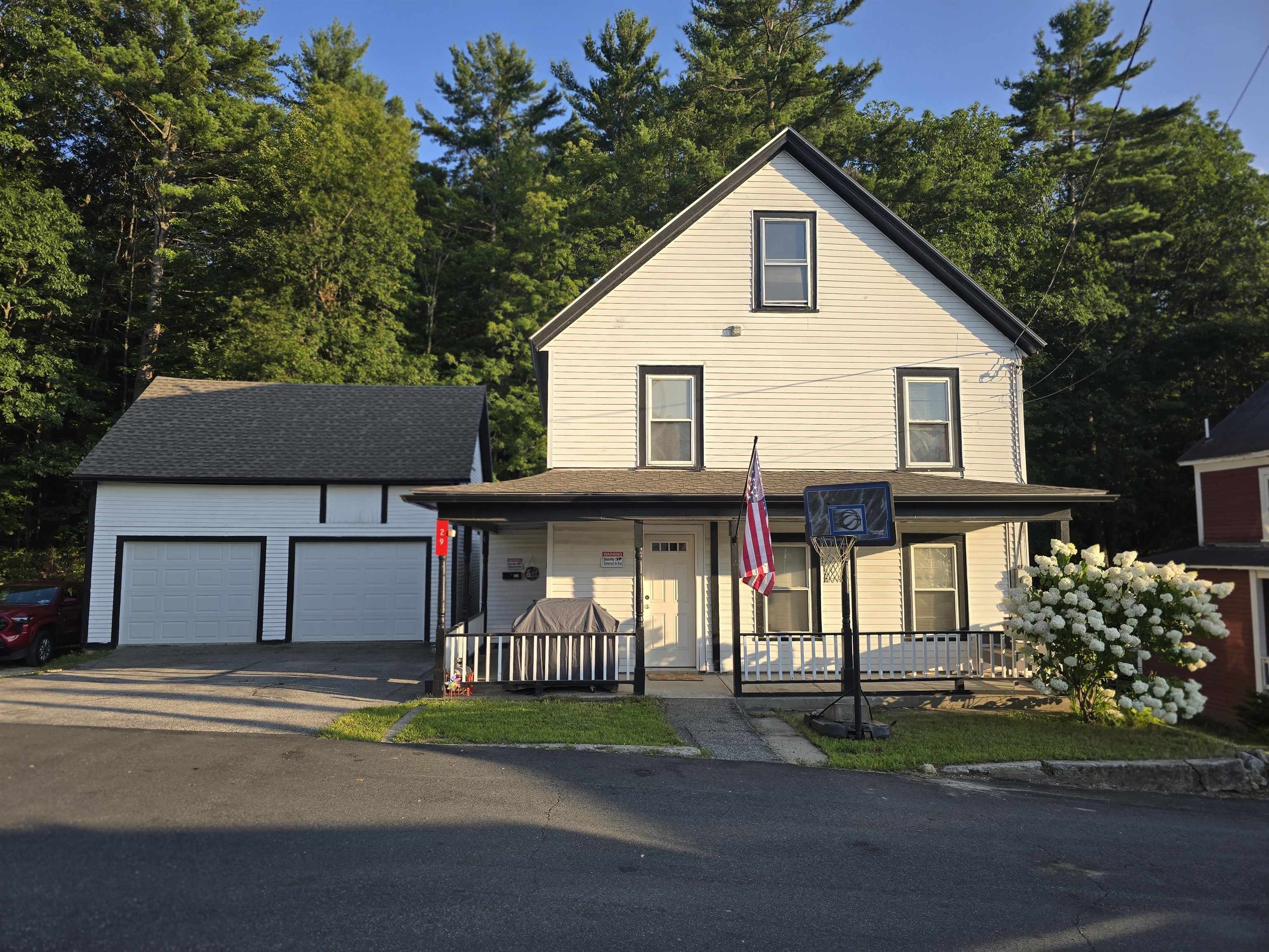 29 Woodland Street Property Photo 1