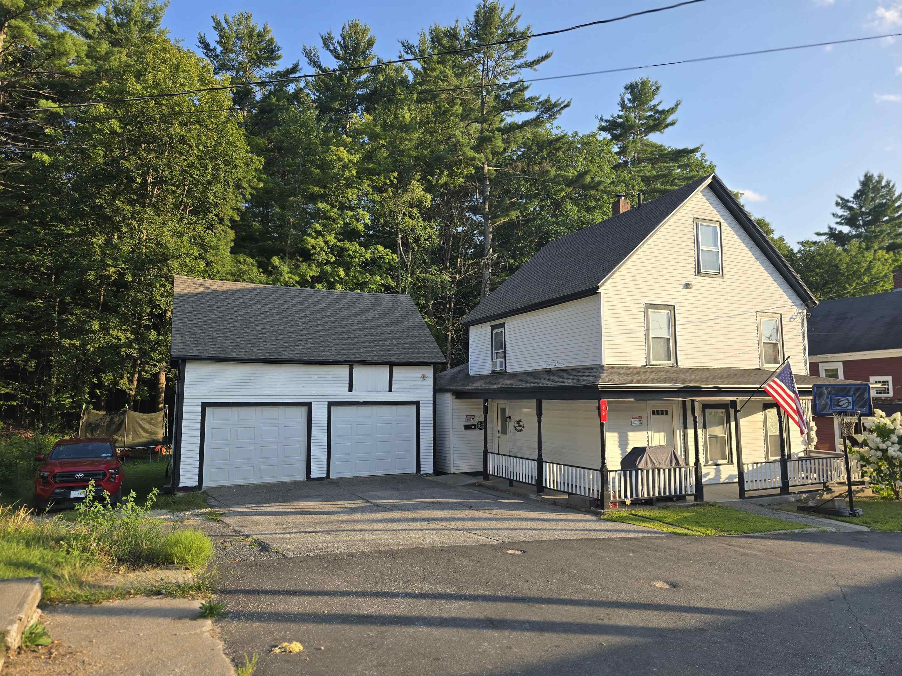 29 Woodland Street Property Photo 2