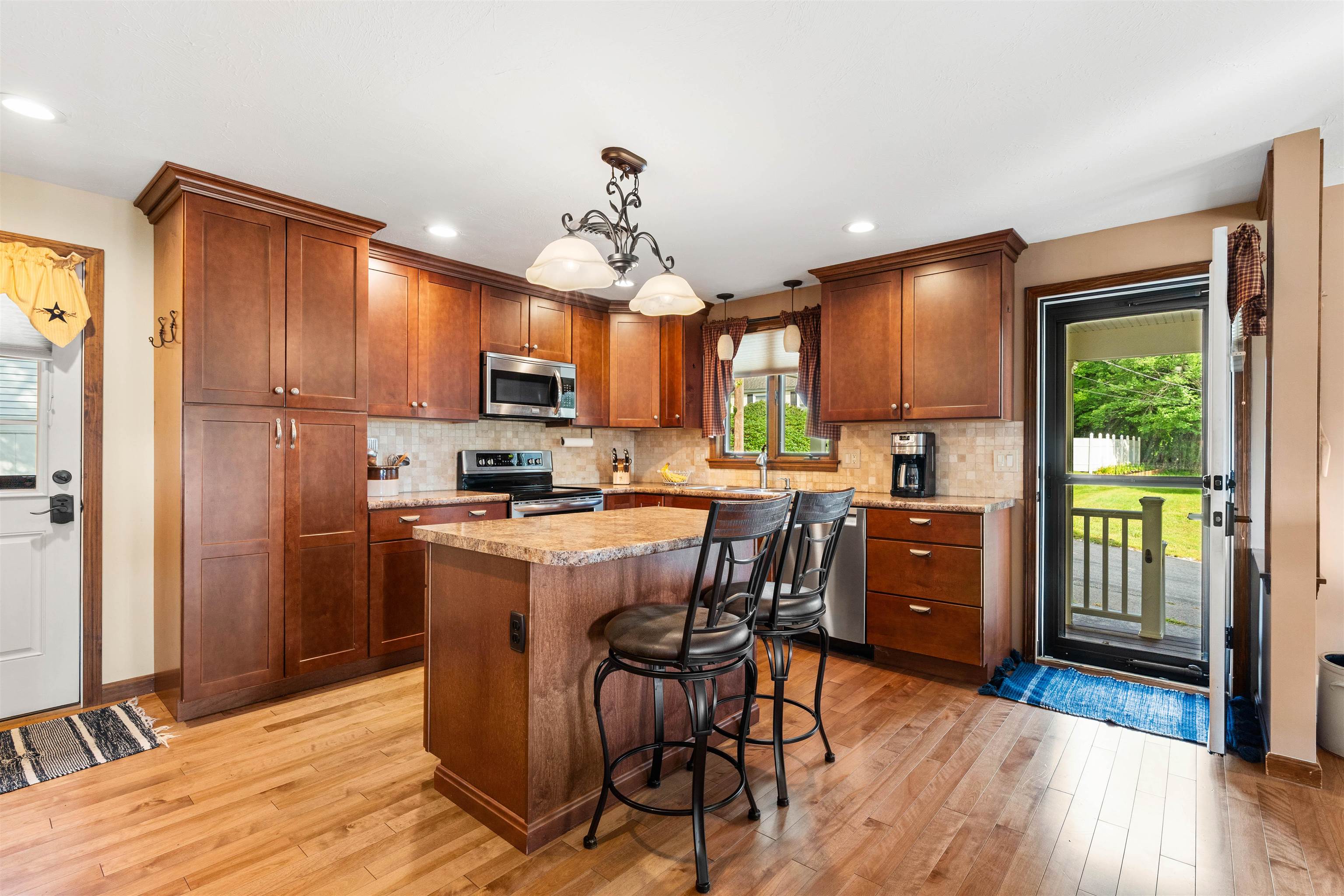 130 Plymouth Street Property Photo 14