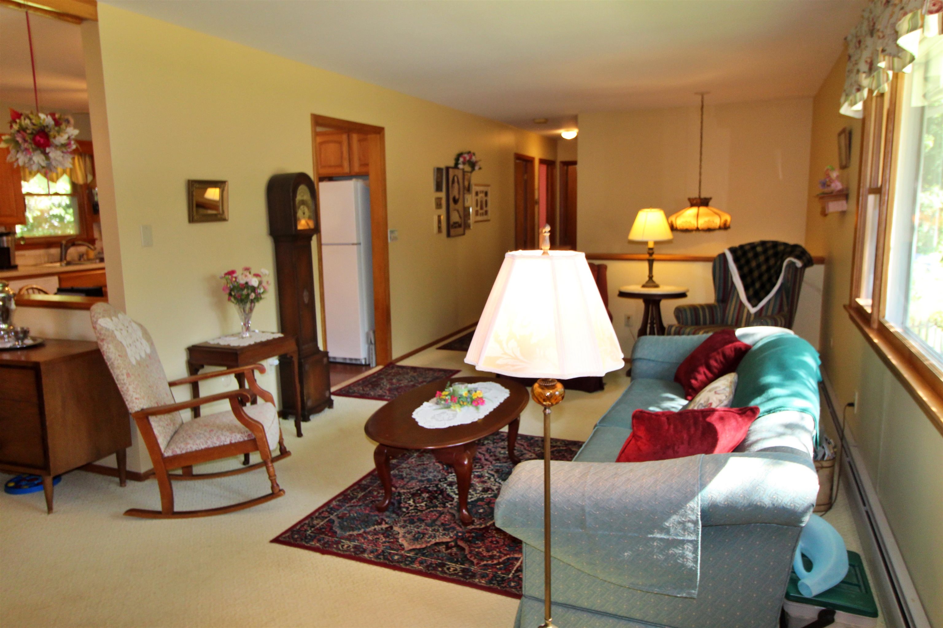 30 Roseade Parkway Property Photo 7