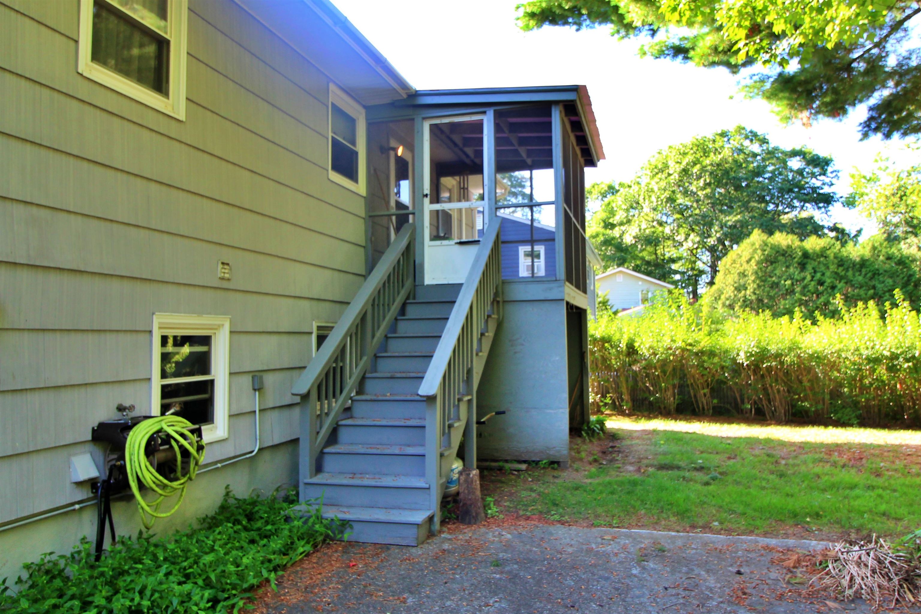 30 Roseade Parkway Property Photo 32