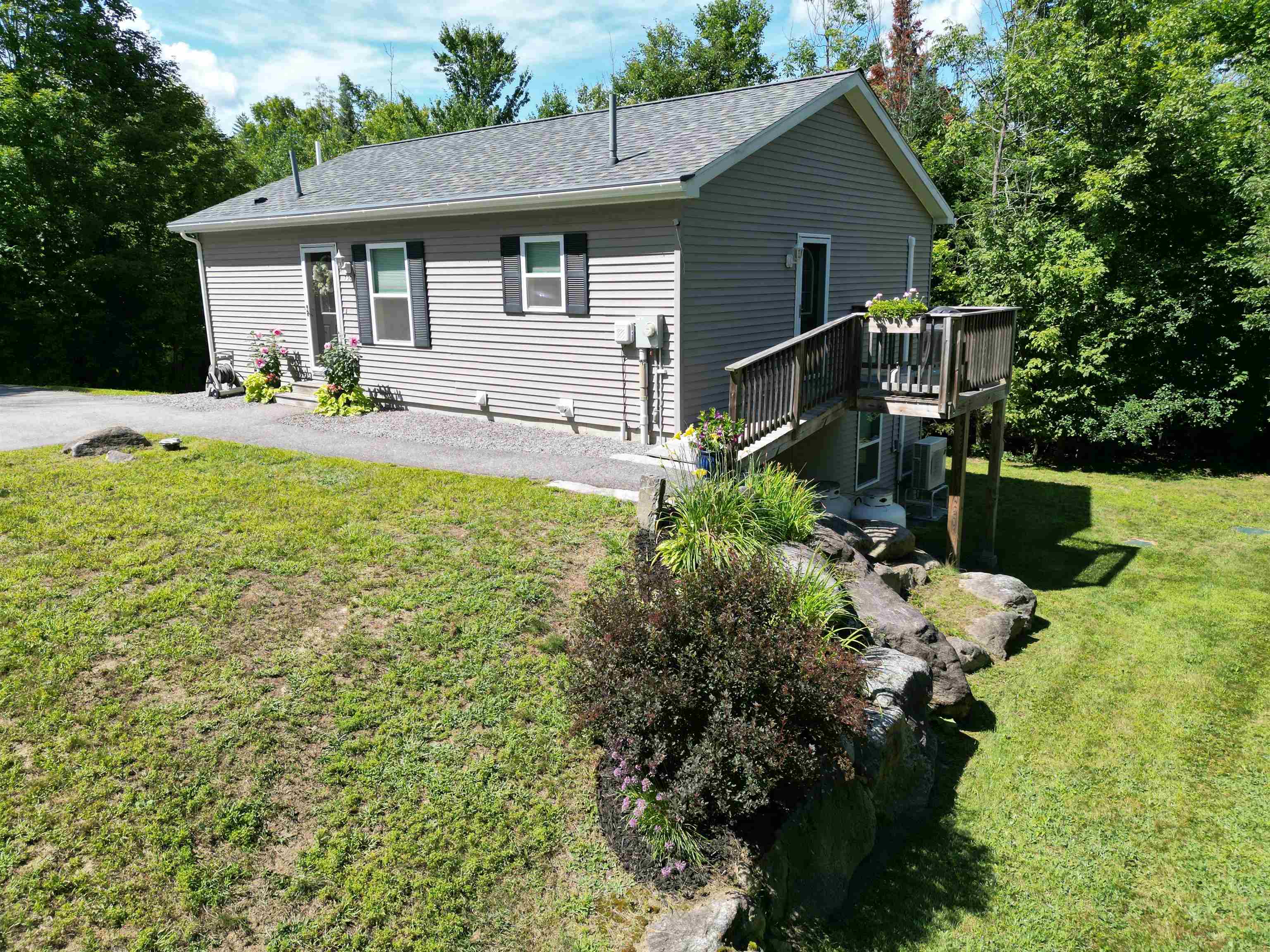 730 Bradford Road Property Photo 2