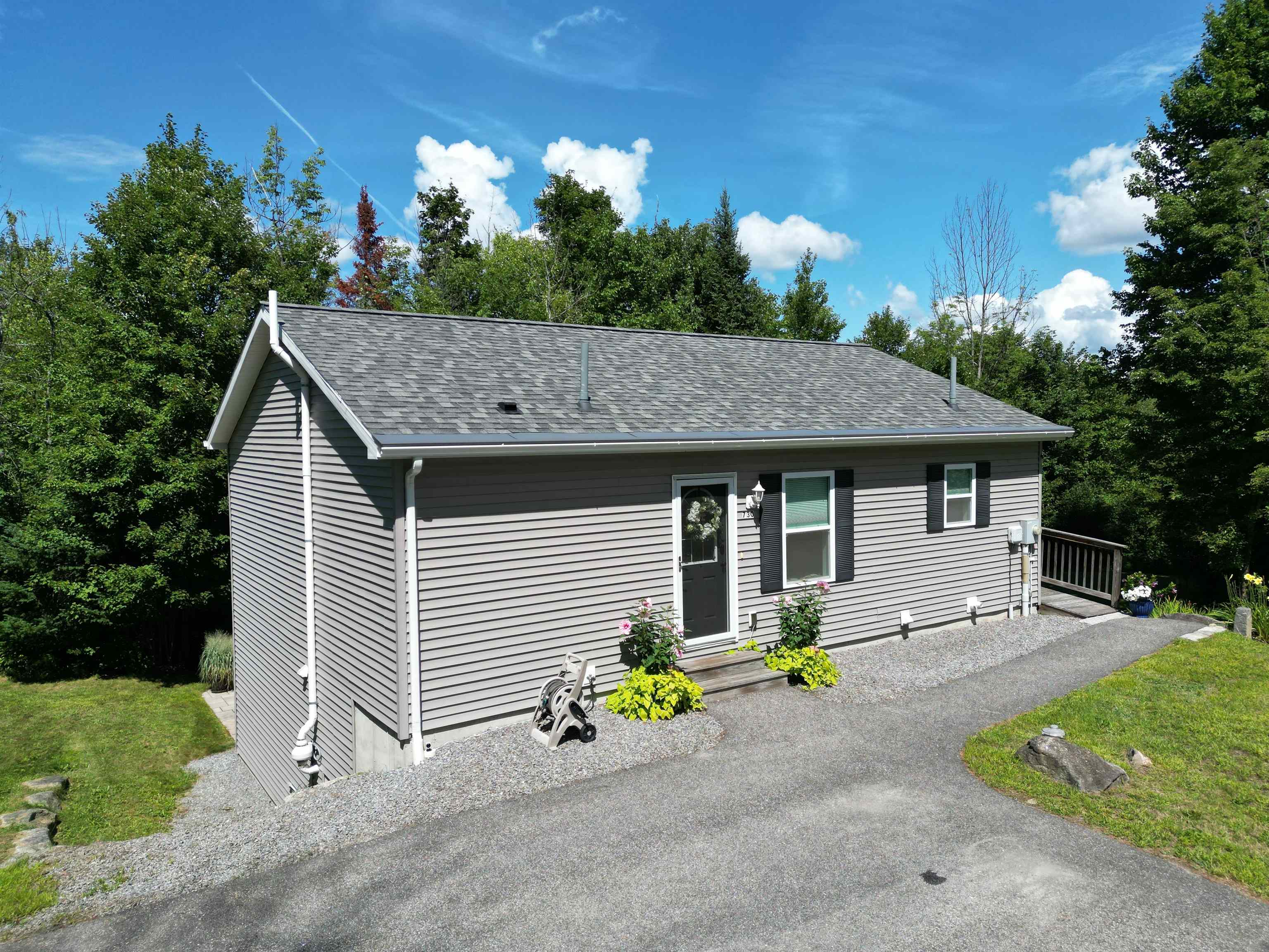 730 Bradford Road Property Photo 3
