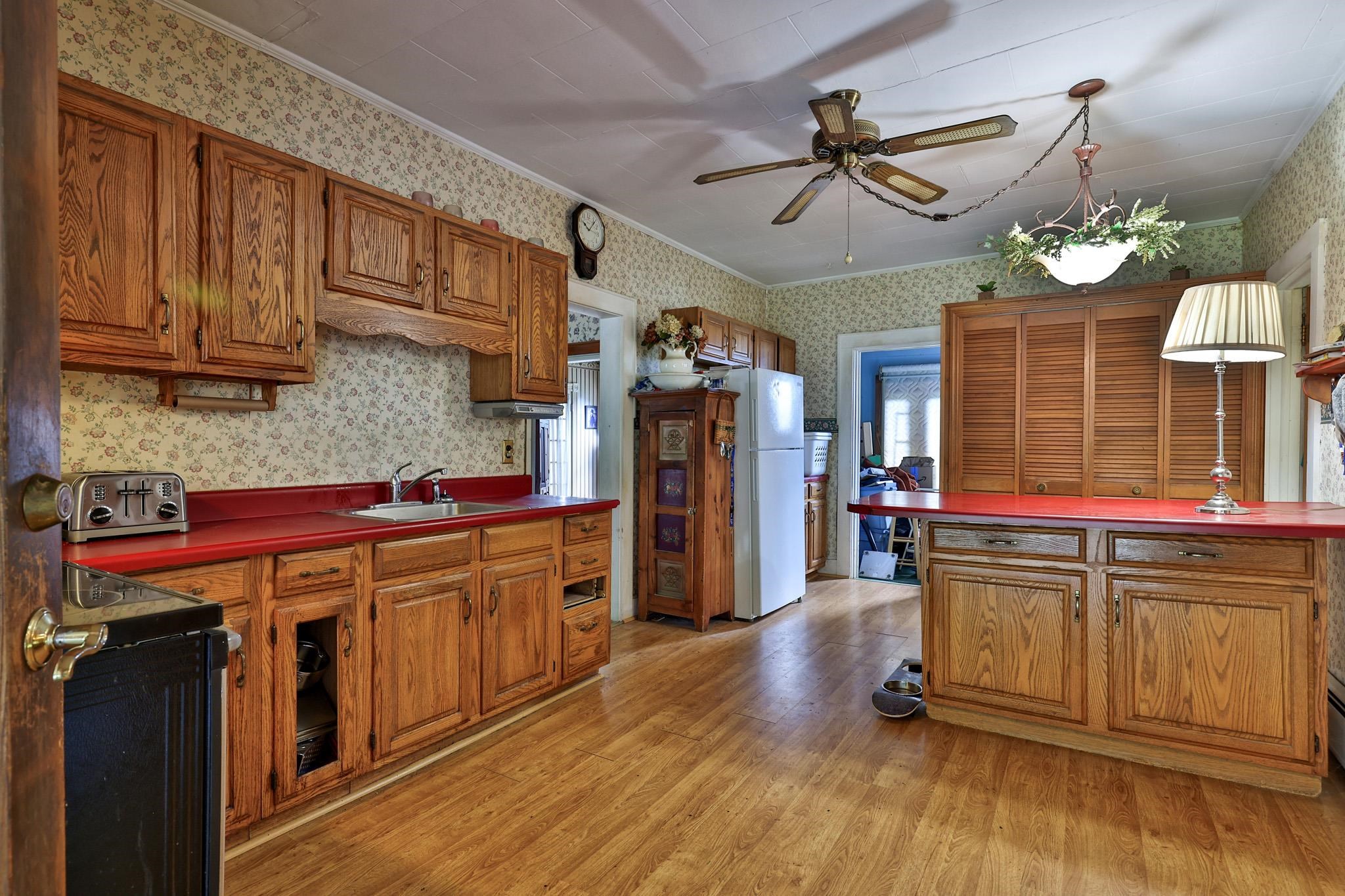 55 Pierpoint Avenue Property Photo 6