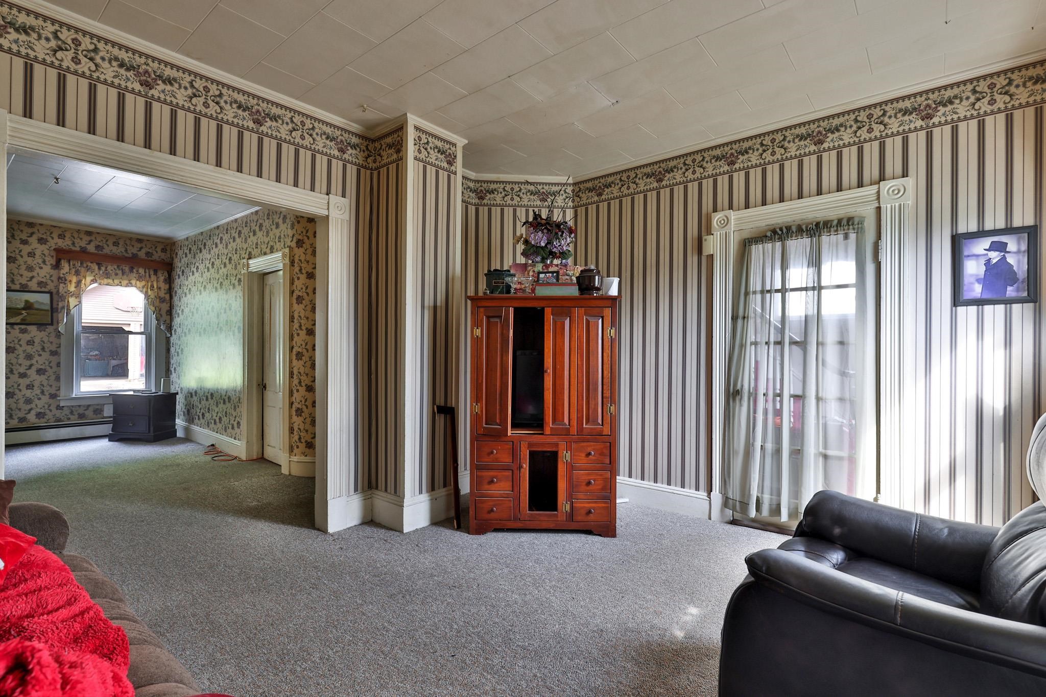55 Pierpoint Avenue Property Photo 10