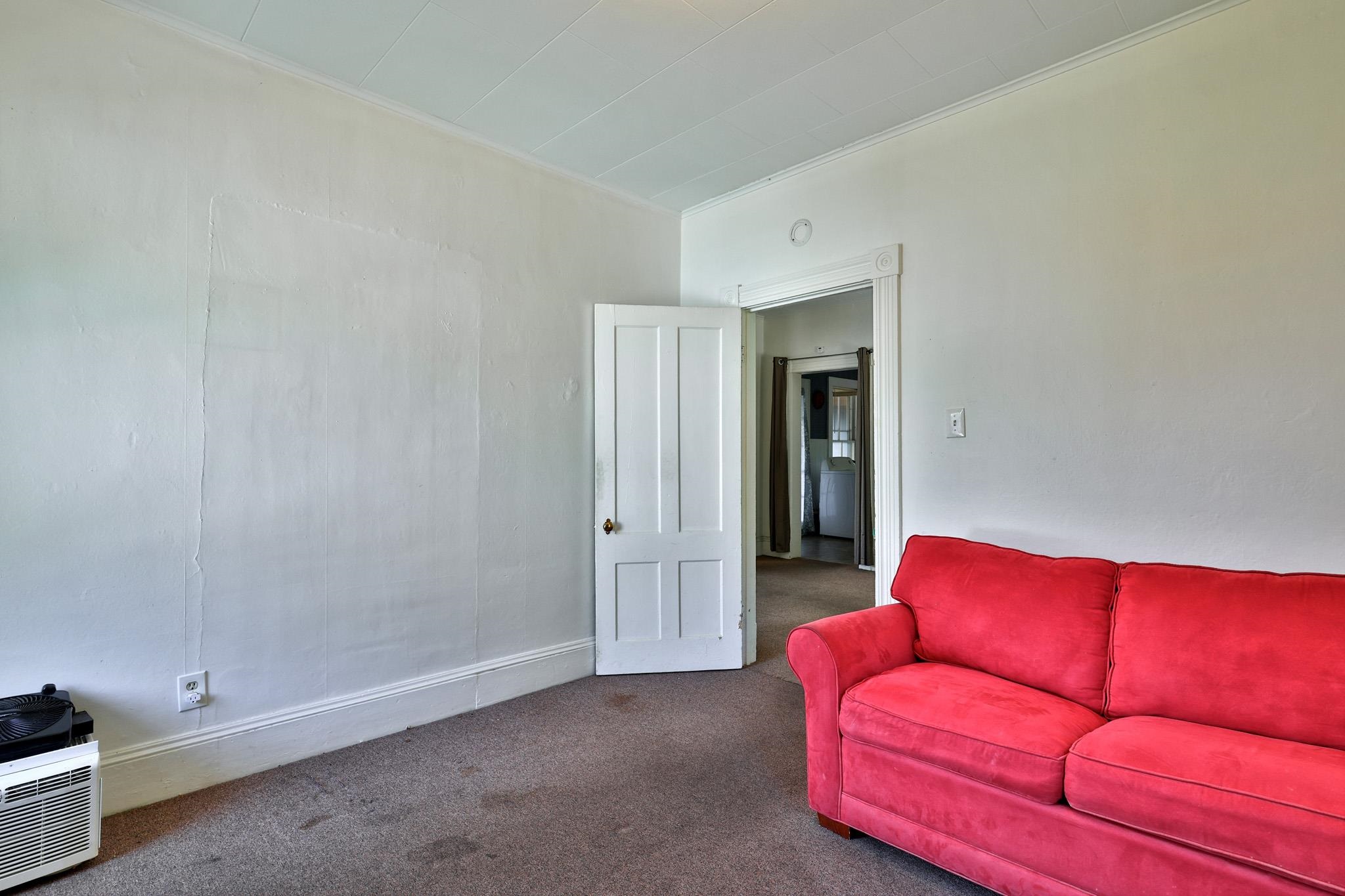 55 Pierpoint Avenue Property Photo 12