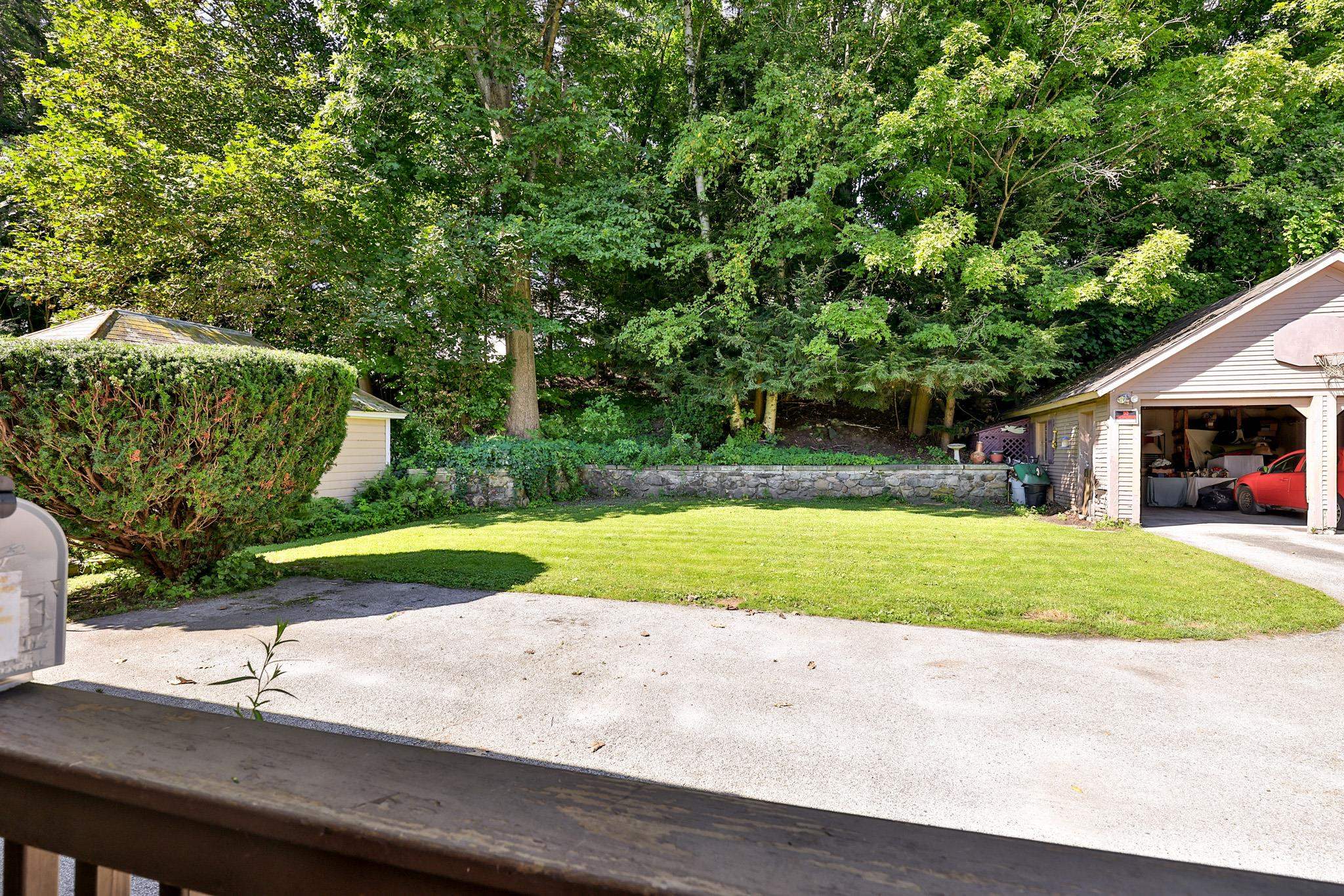 55 Pierpoint Avenue Property Photo 26