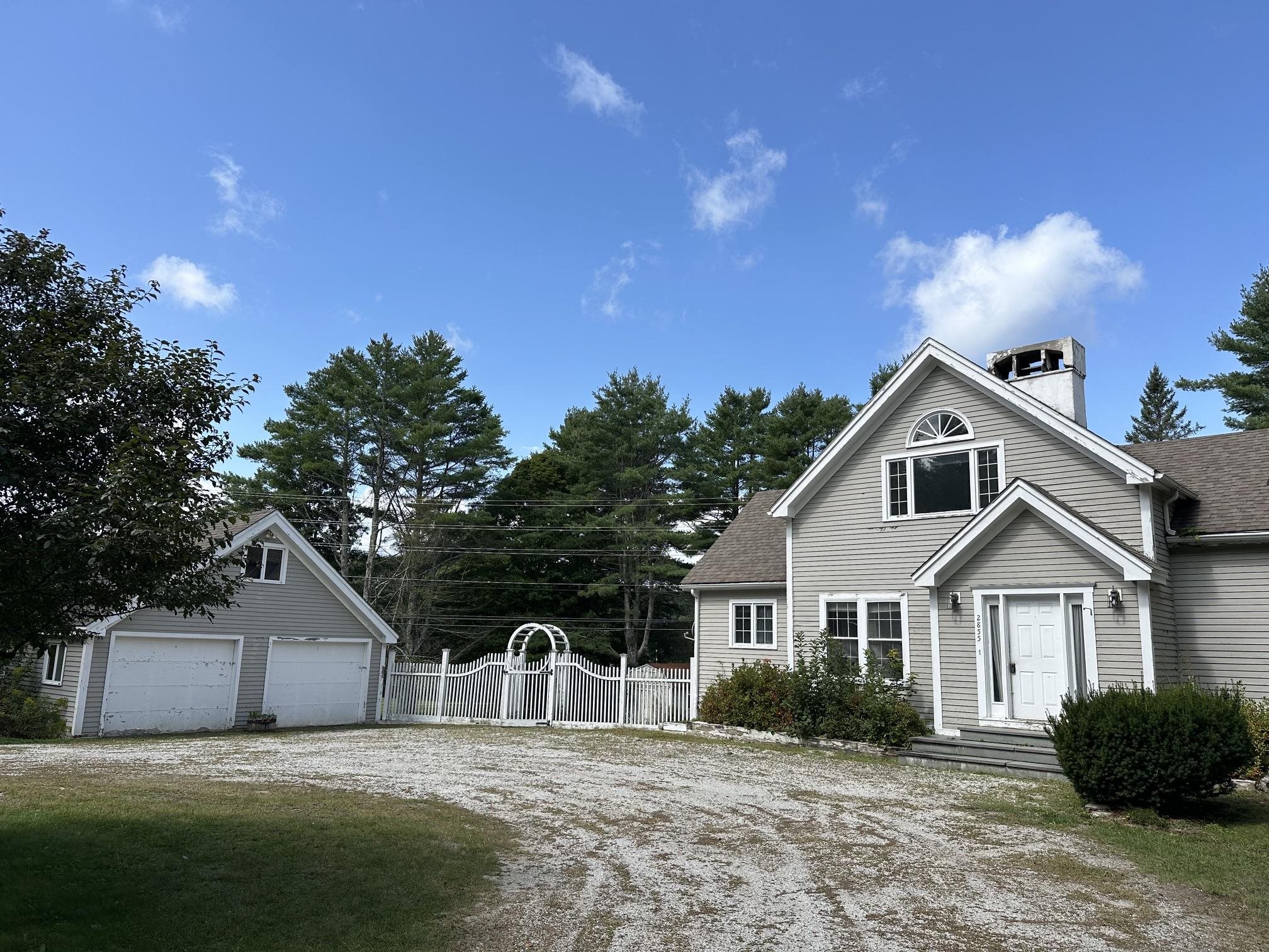 2855 Thompsonburg Road Property Photo 3