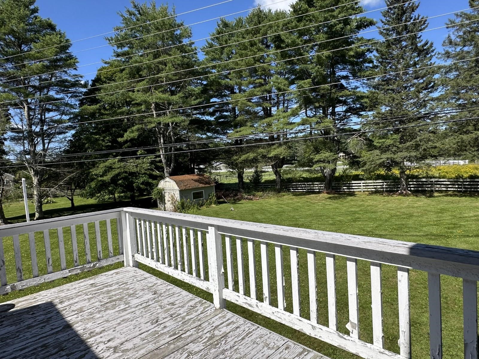 2855 Thompsonburg Road Property Photo 14