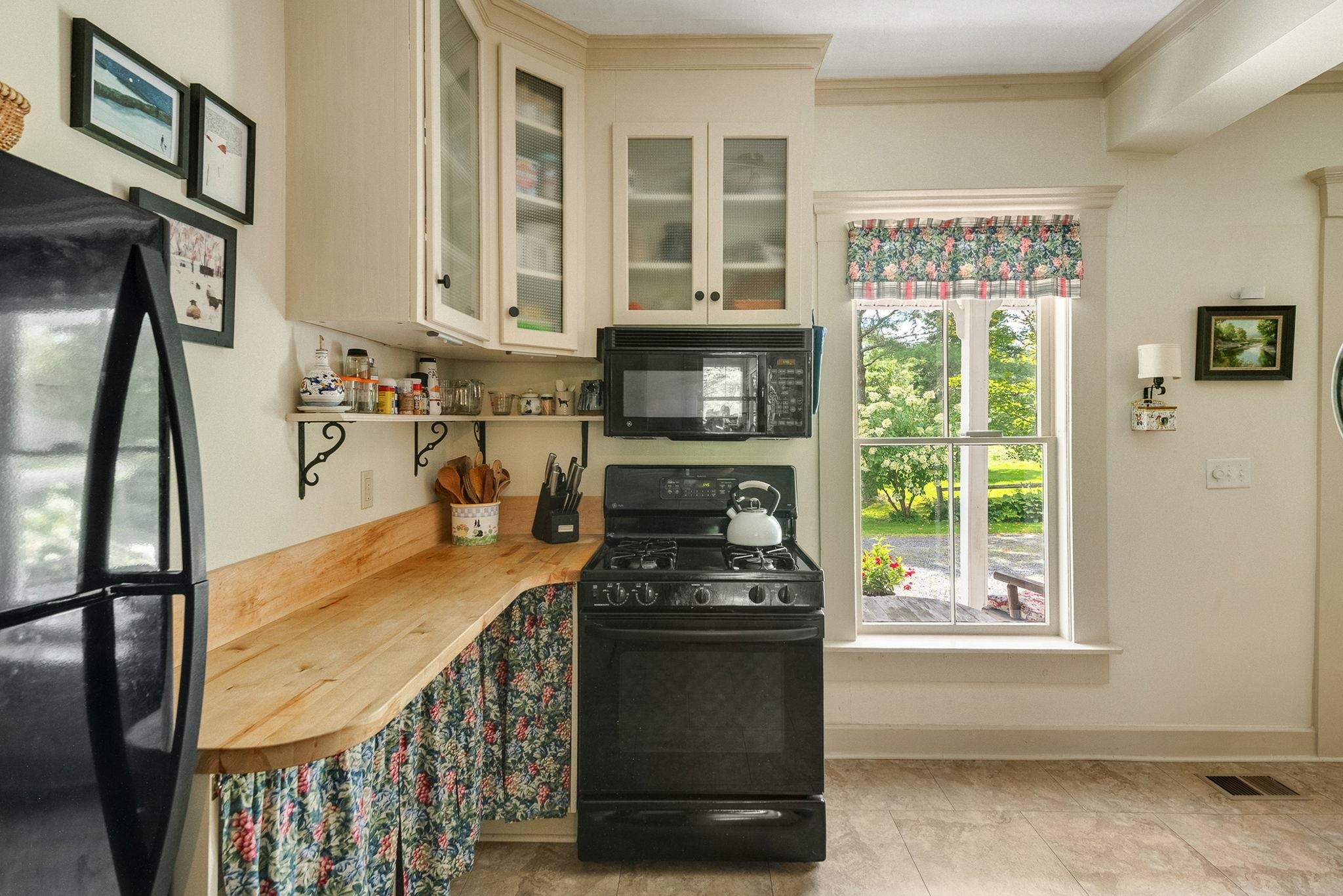 4288 County Road Property Photo 8