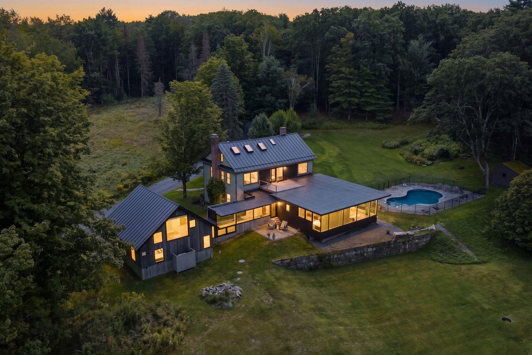 28 Loomis Road Property Photo 1