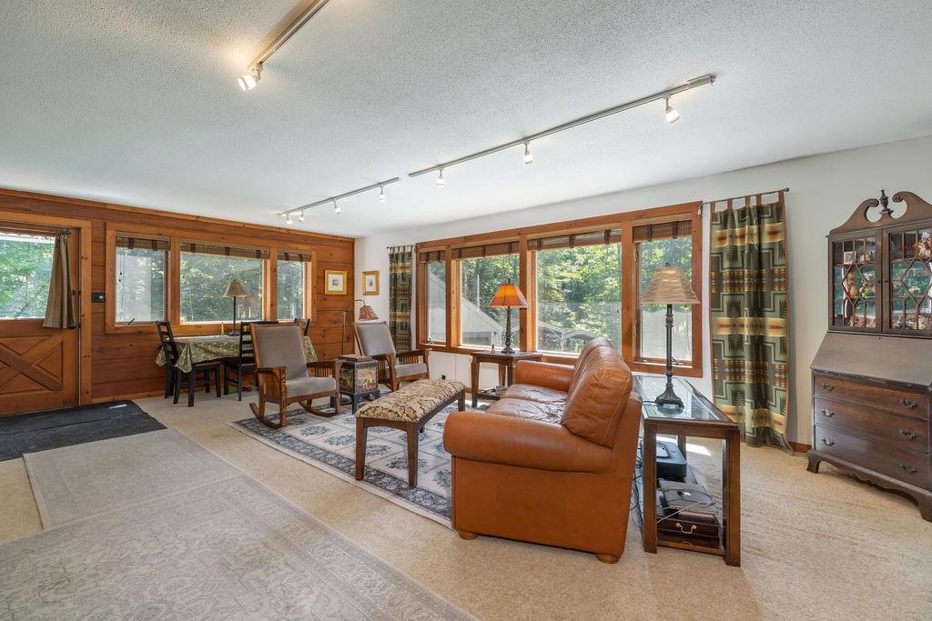 1221 Brook Road Property Photo 7