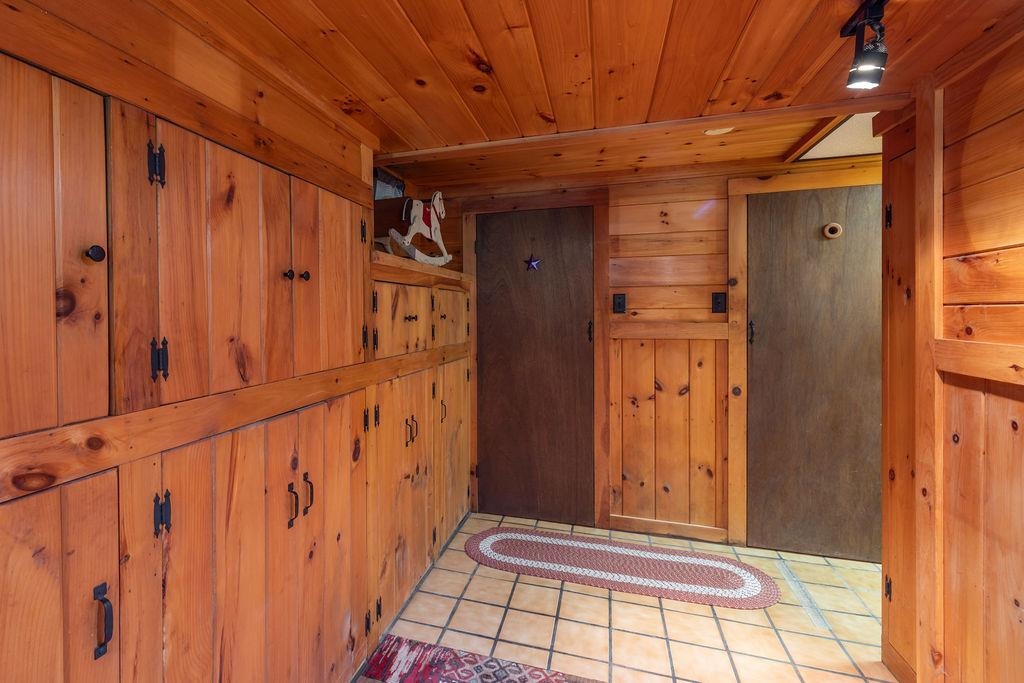 1221 Brook Road Property Photo 31