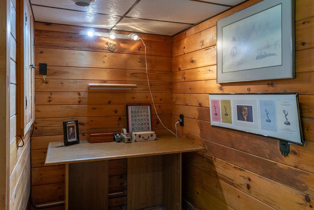 1221 Brook Road Property Photo 34