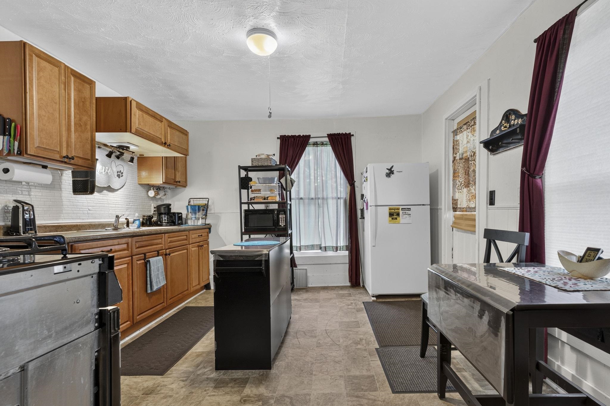 5 Girard Avenue Property Photo 11