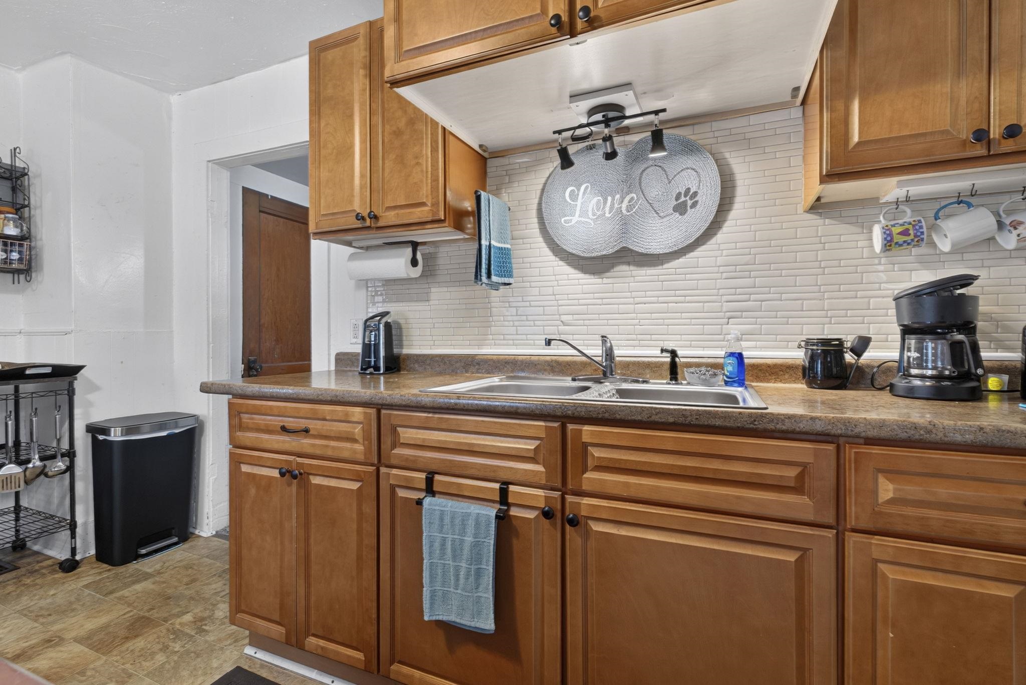 5 Girard Avenue Property Photo 14
