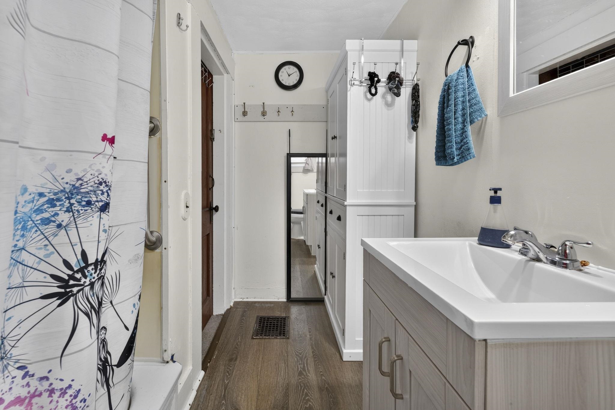5 Girard Avenue Property Photo 32
