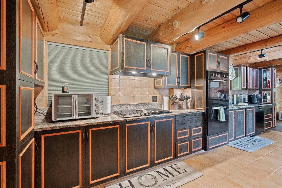 1641 West Hill Road Property Photo 30