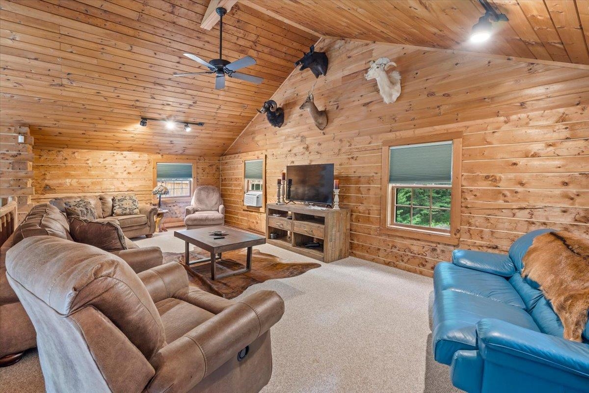1641 West Hill Road Property Photo 41