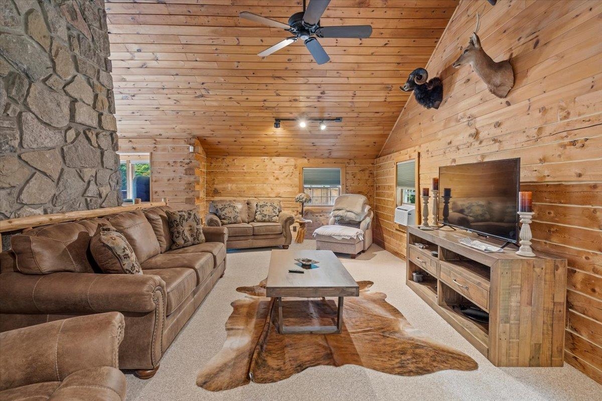1641 West Hill Road Property Photo 42