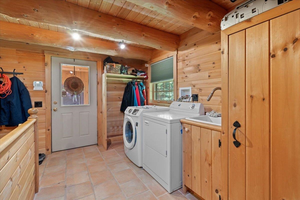 1641 West Hill Road Property Photo 54