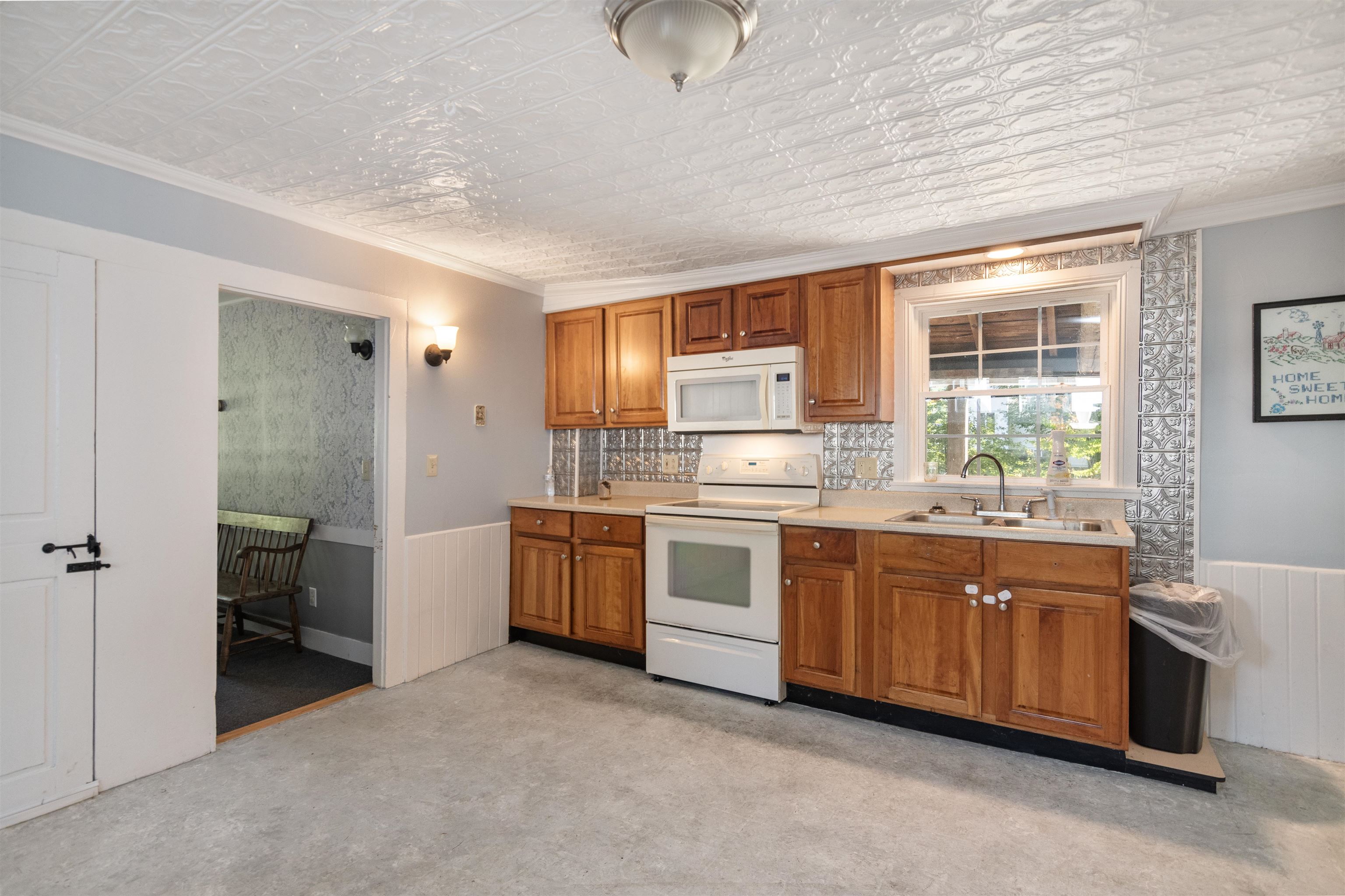476 Vt Route 25 Property Photo 9