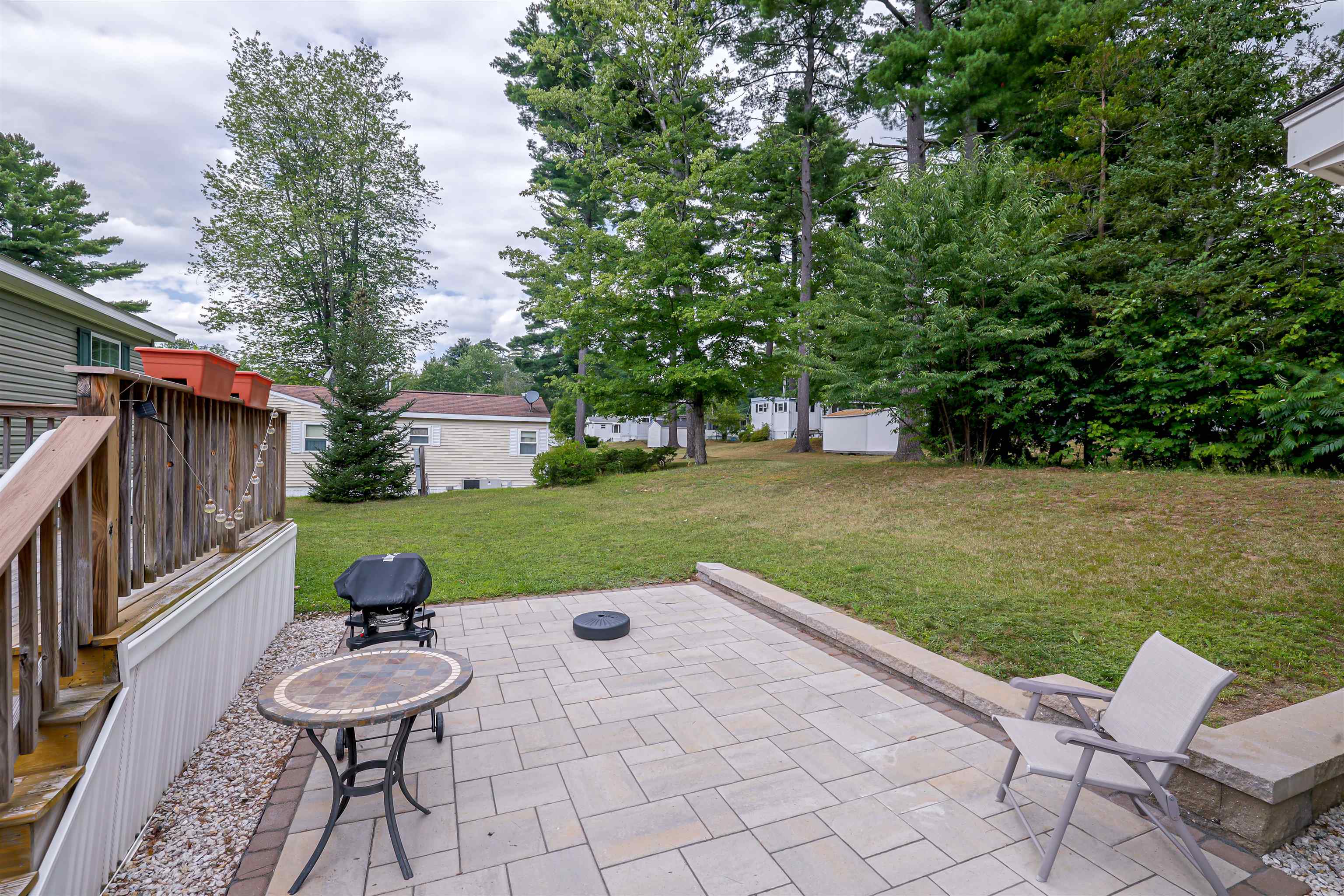 20 Highridge Trail Property Photo 10
