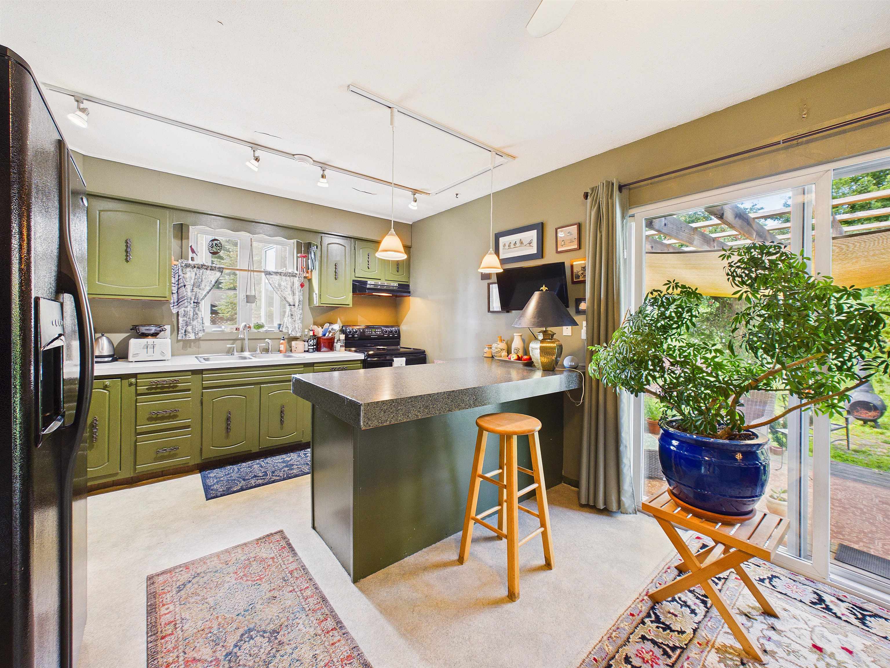 4 Newport Drive Property Photo 10