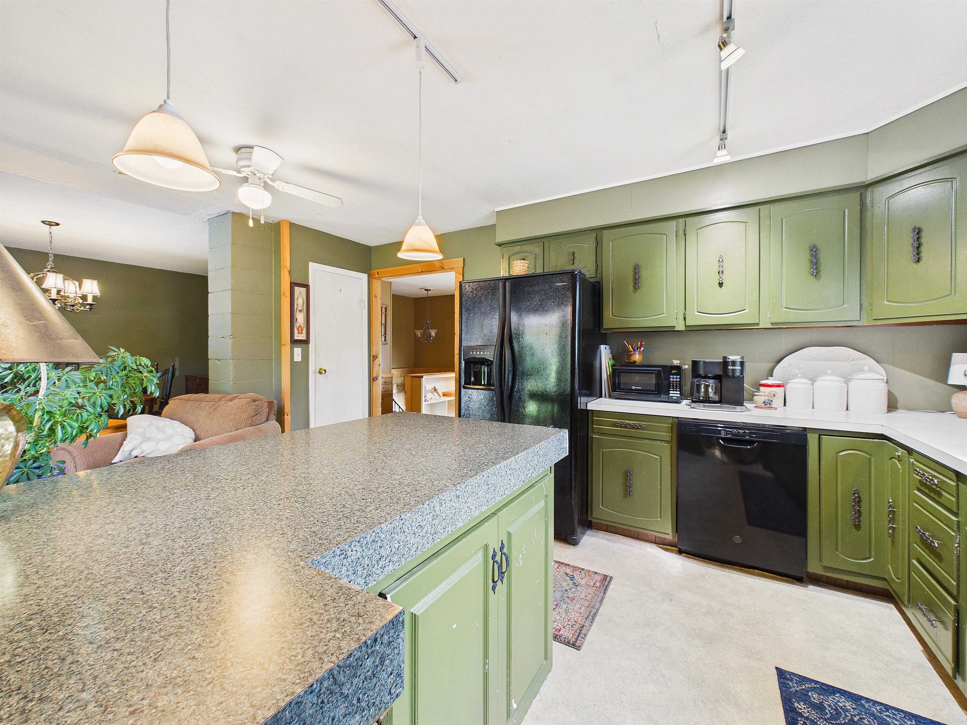 4 Newport Drive Property Photo 12