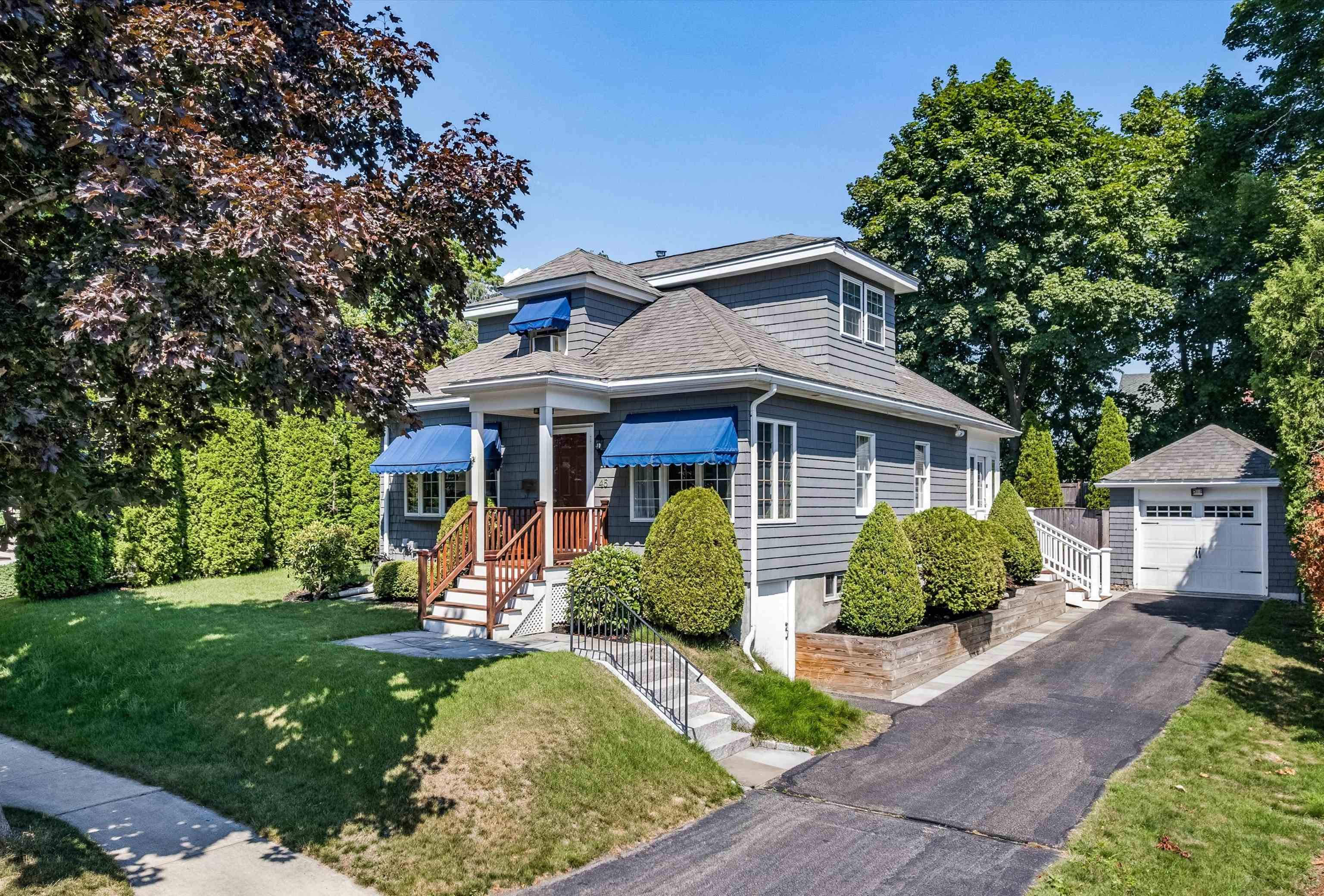 45 Willard Avenue Property Photo 1