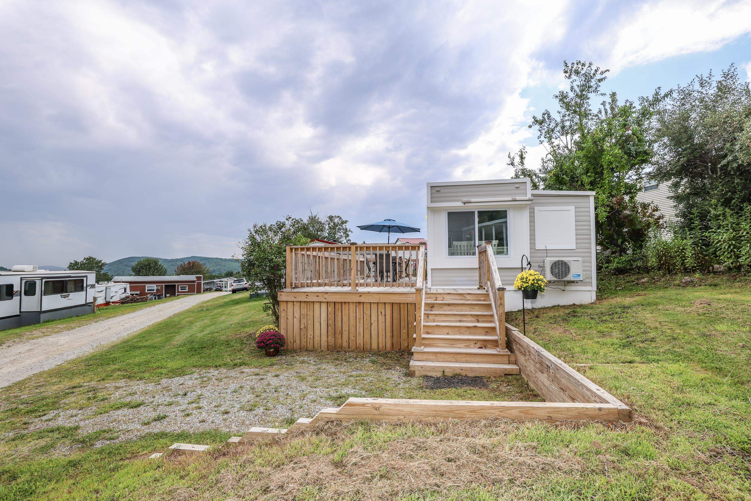 194 Buckley Road Property Photo 2