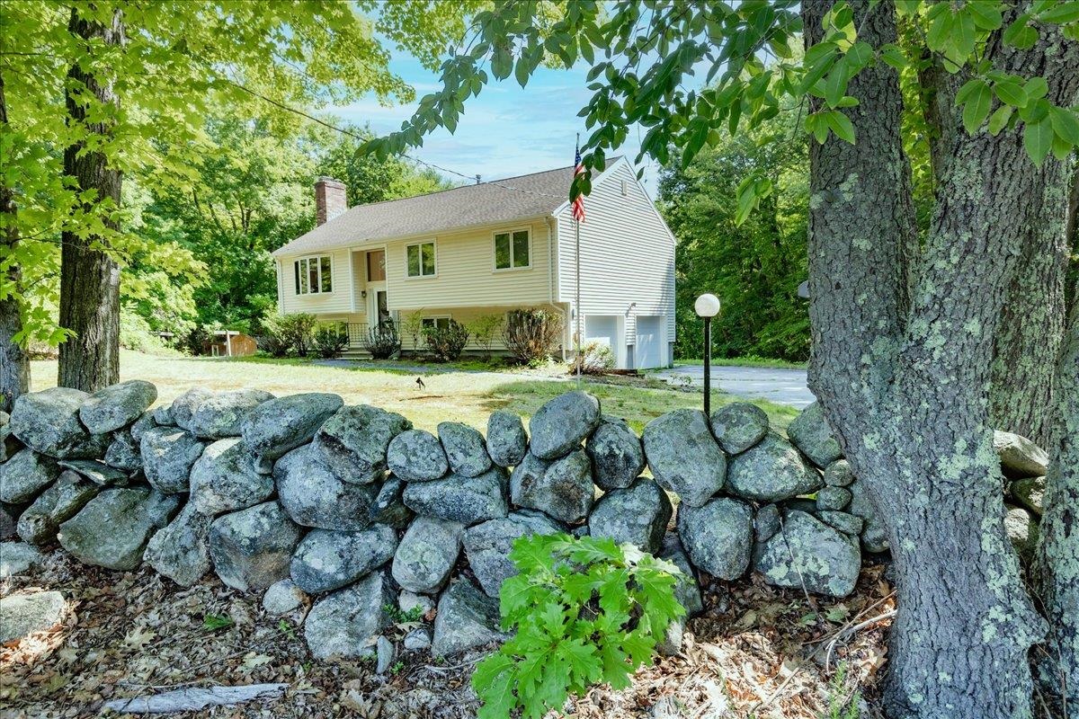 69 Peaslee Road Property Photo 1