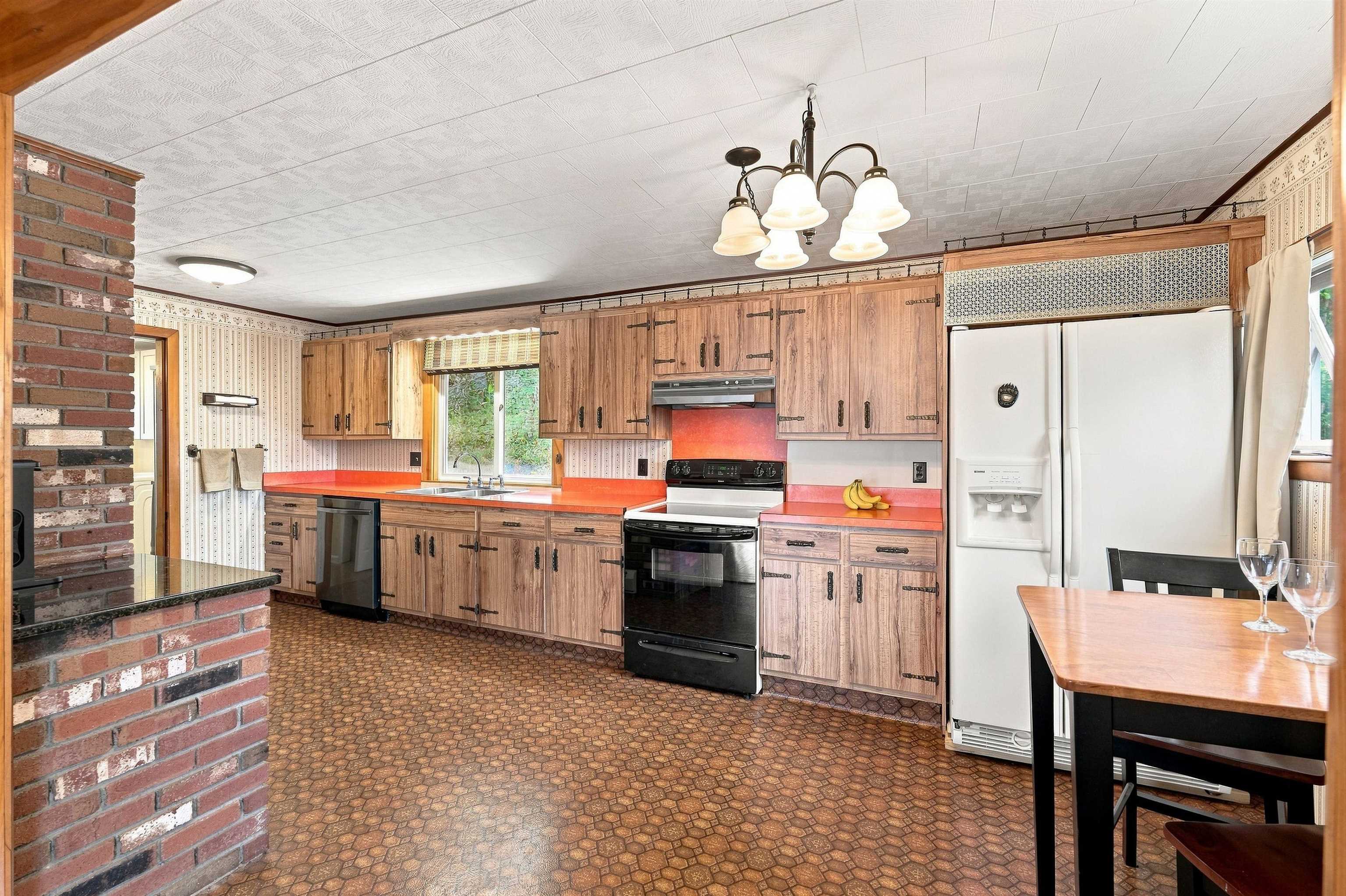 2885 Lake Shore Road Property Photo 26