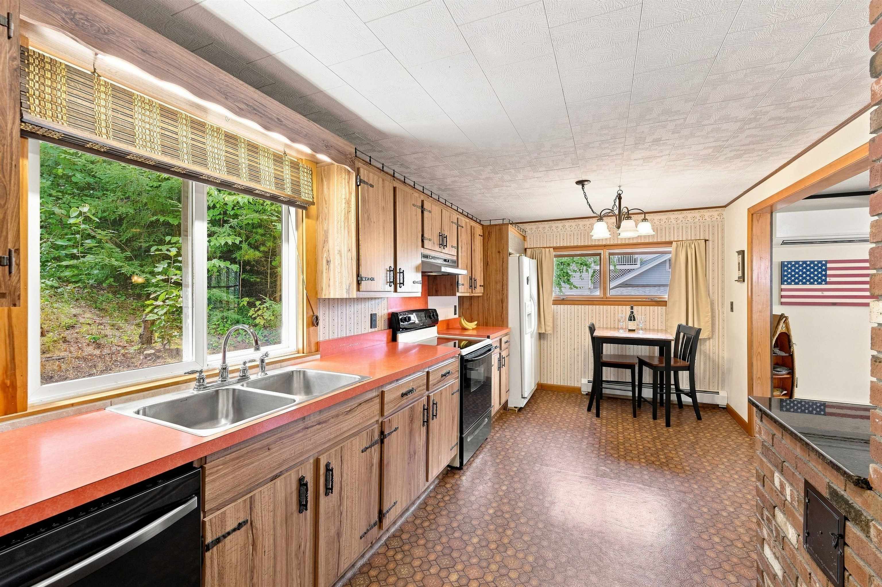 2885 Lake Shore Road Property Photo 27