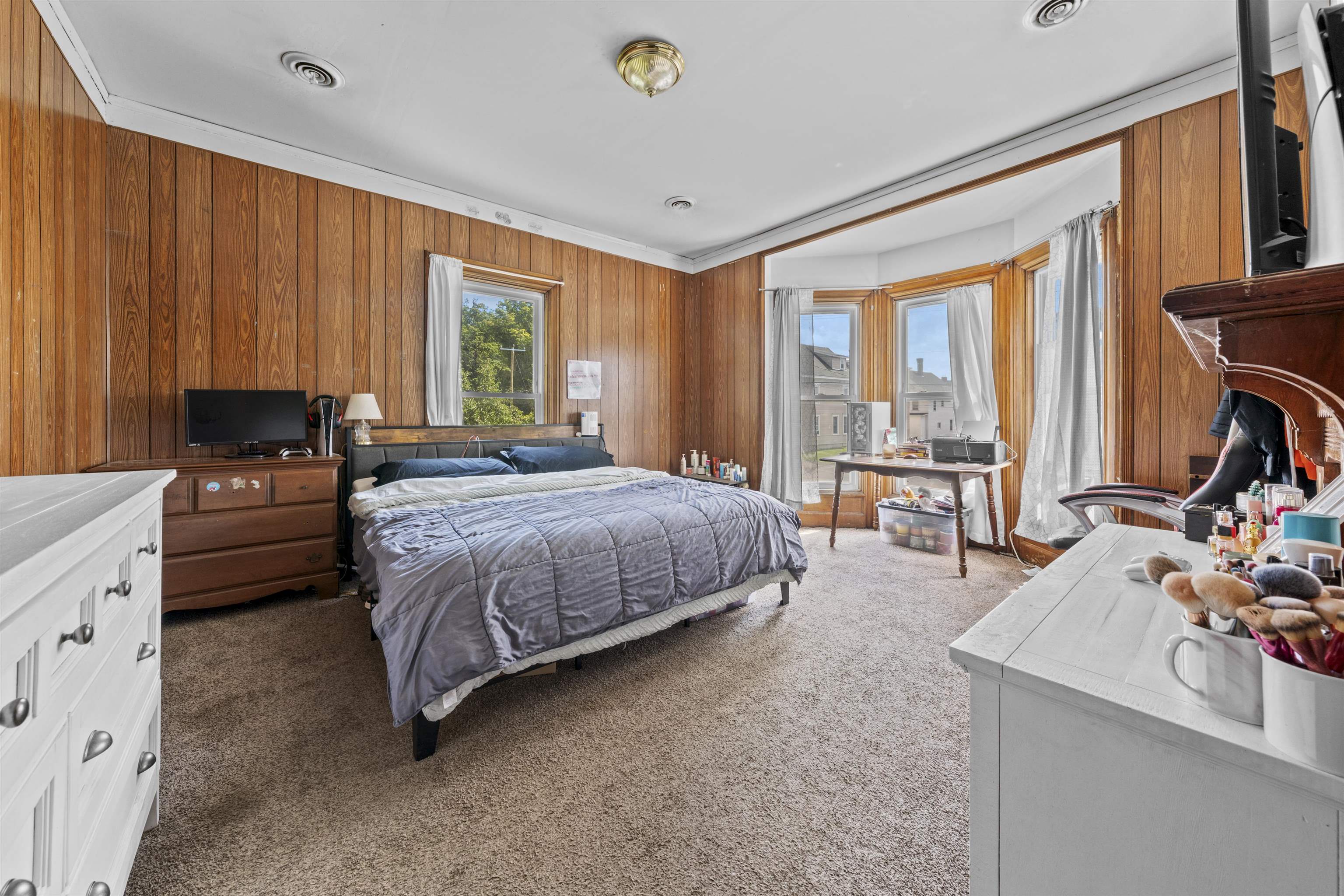 12 Elm Street Property Photo 14
