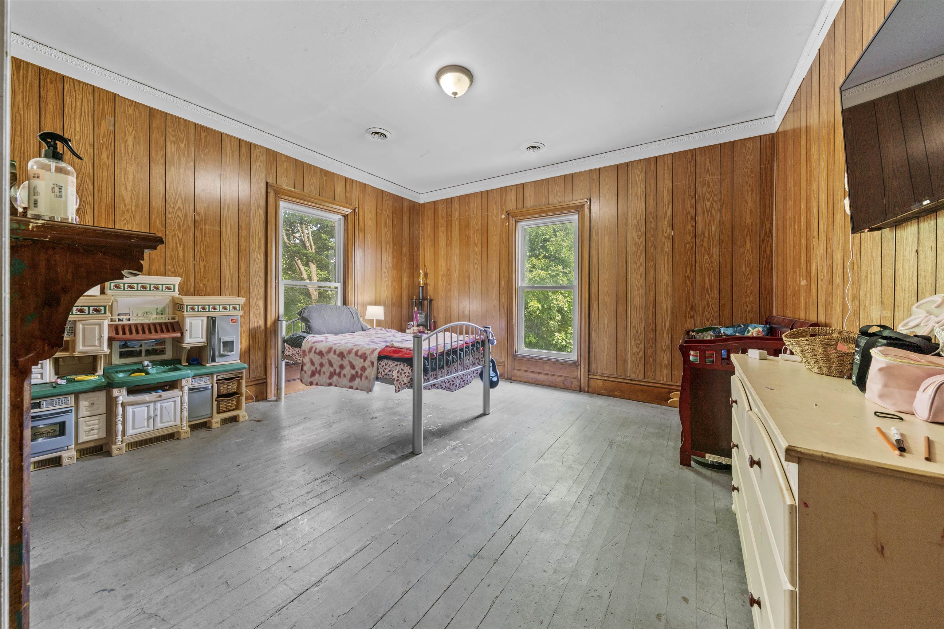 12 Elm Street Property Photo 15
