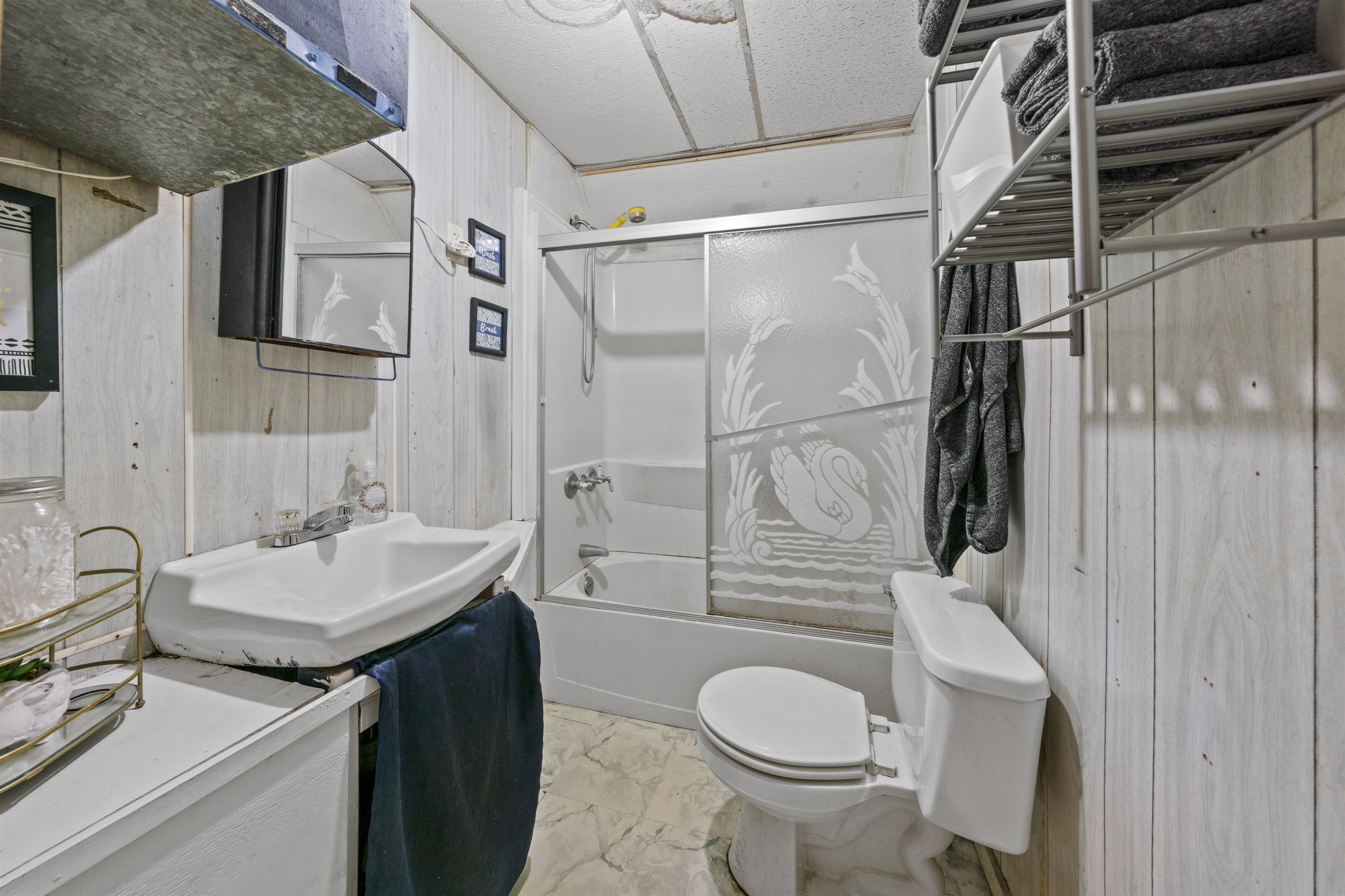 12 Elm Street Property Photo 36