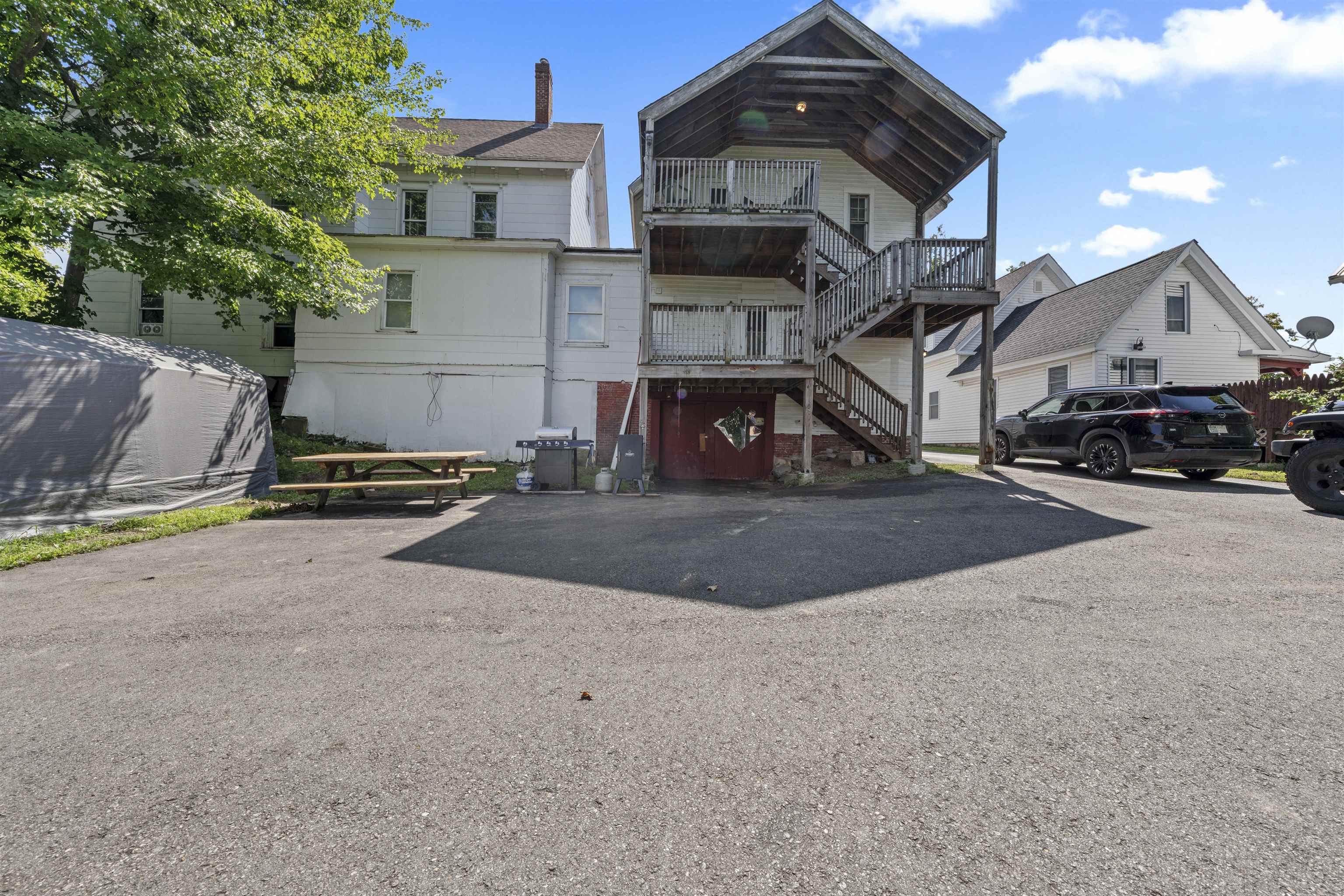 12 Elm Street Property Photo 38