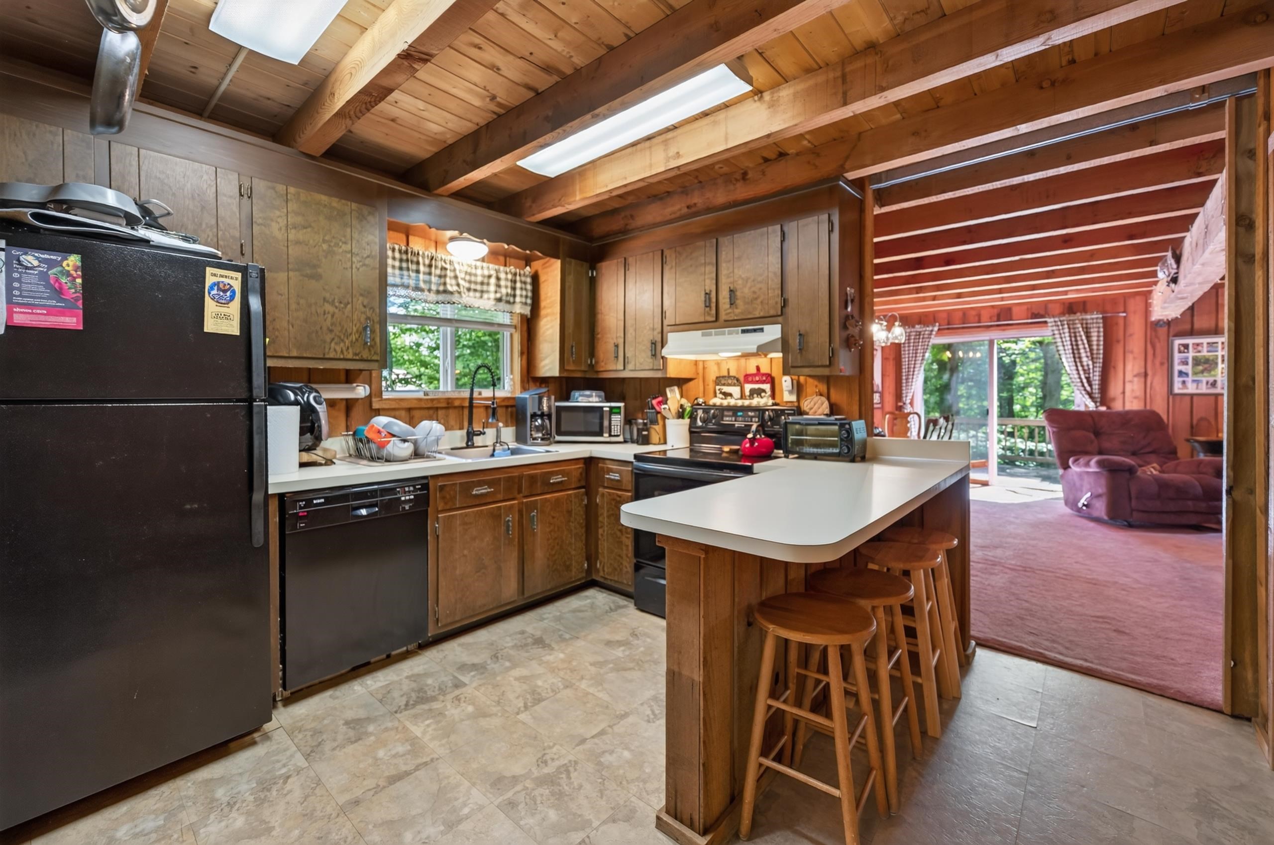 3 Woodchuck Lane Property Photo 7