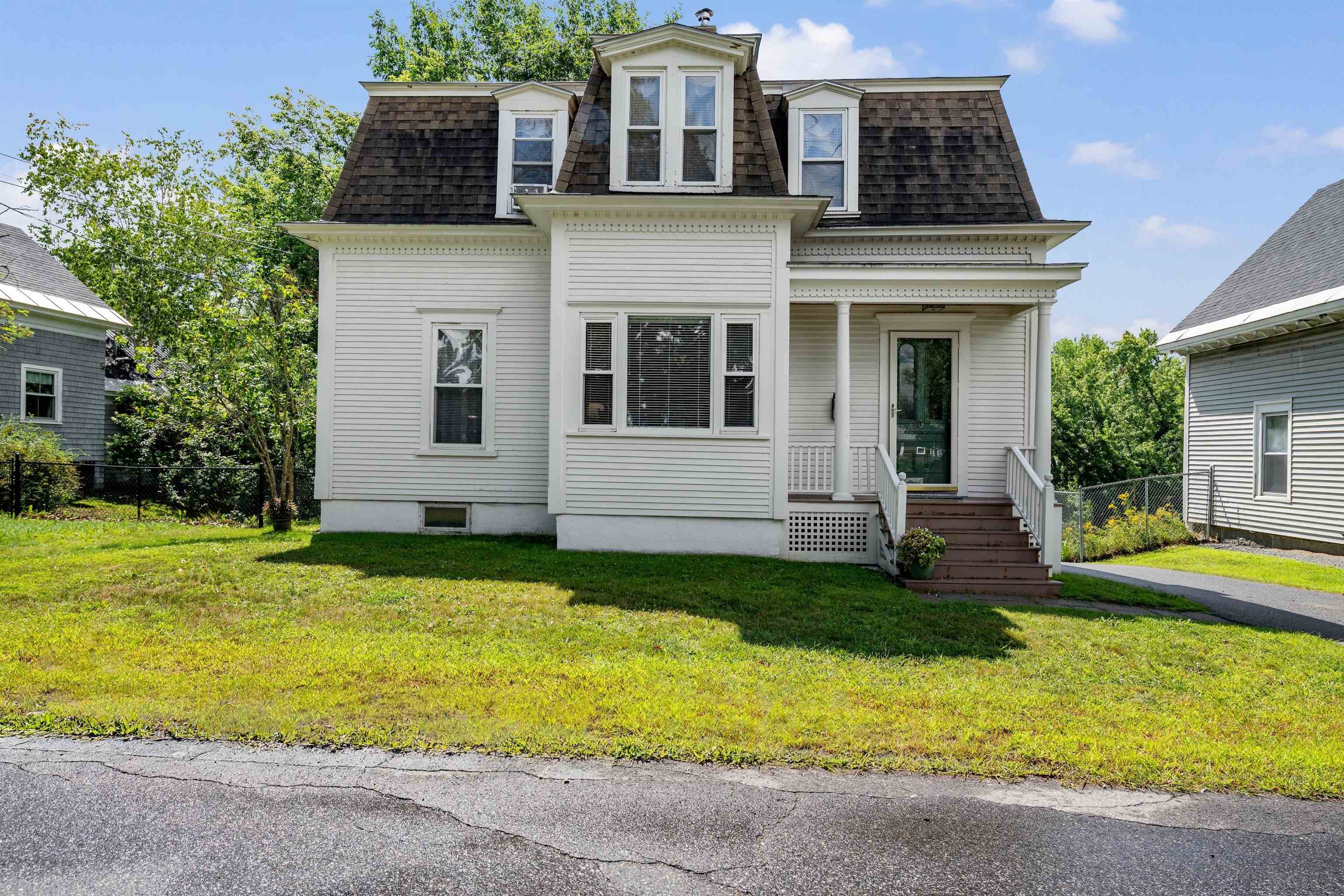 47 Middle Street Property Photo 2