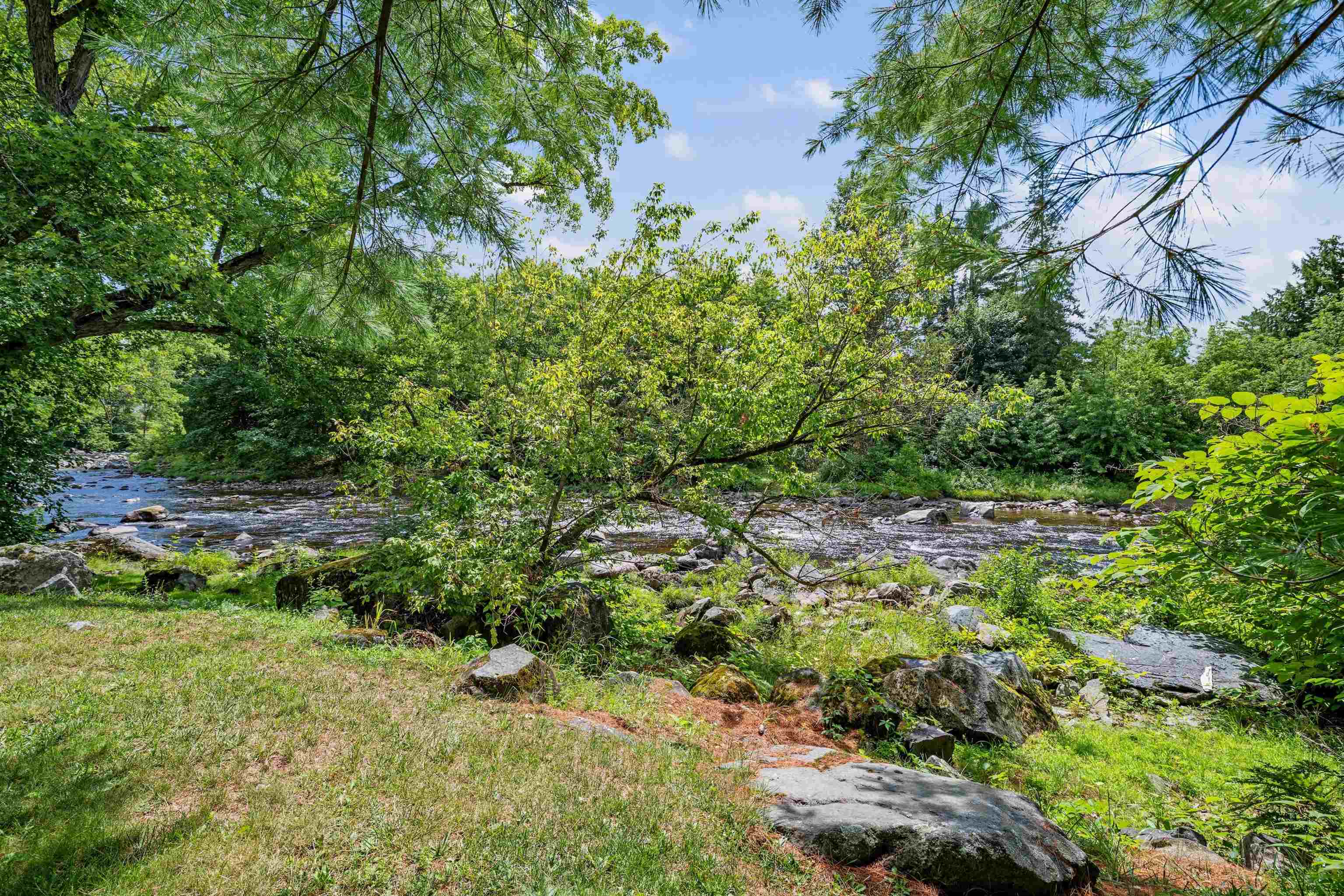 47 Middle Street Property Photo 6