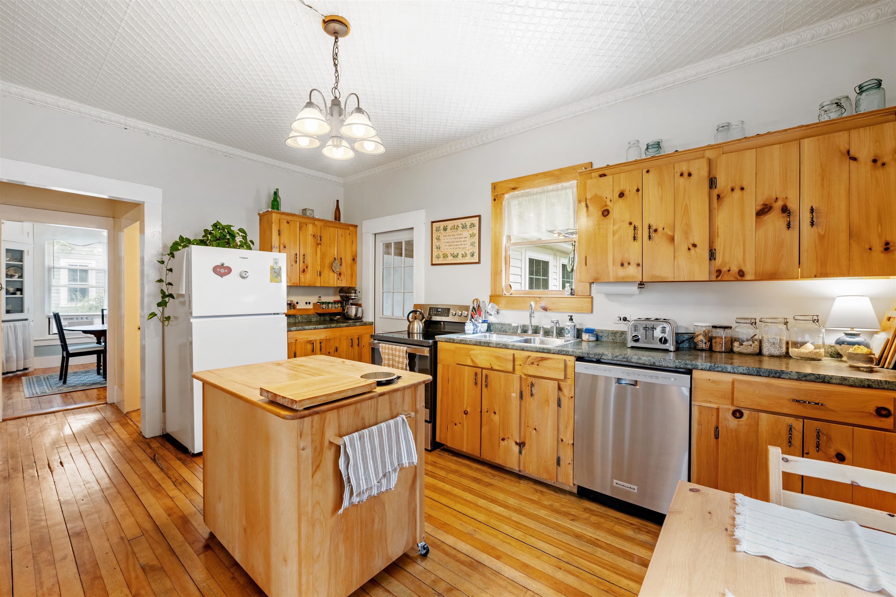 47 Middle Street Property Photo 11