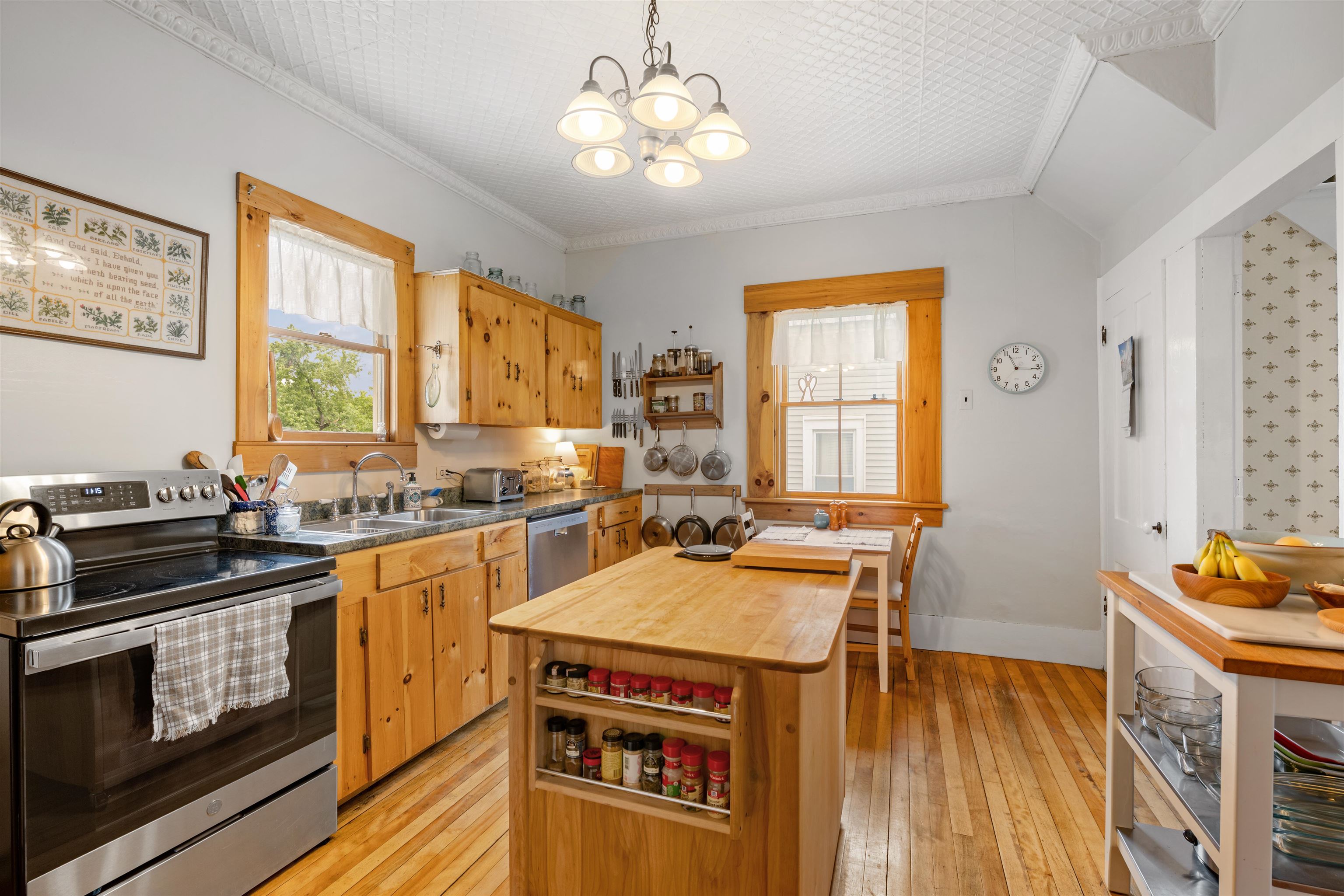 47 Middle Street Property Photo 13
