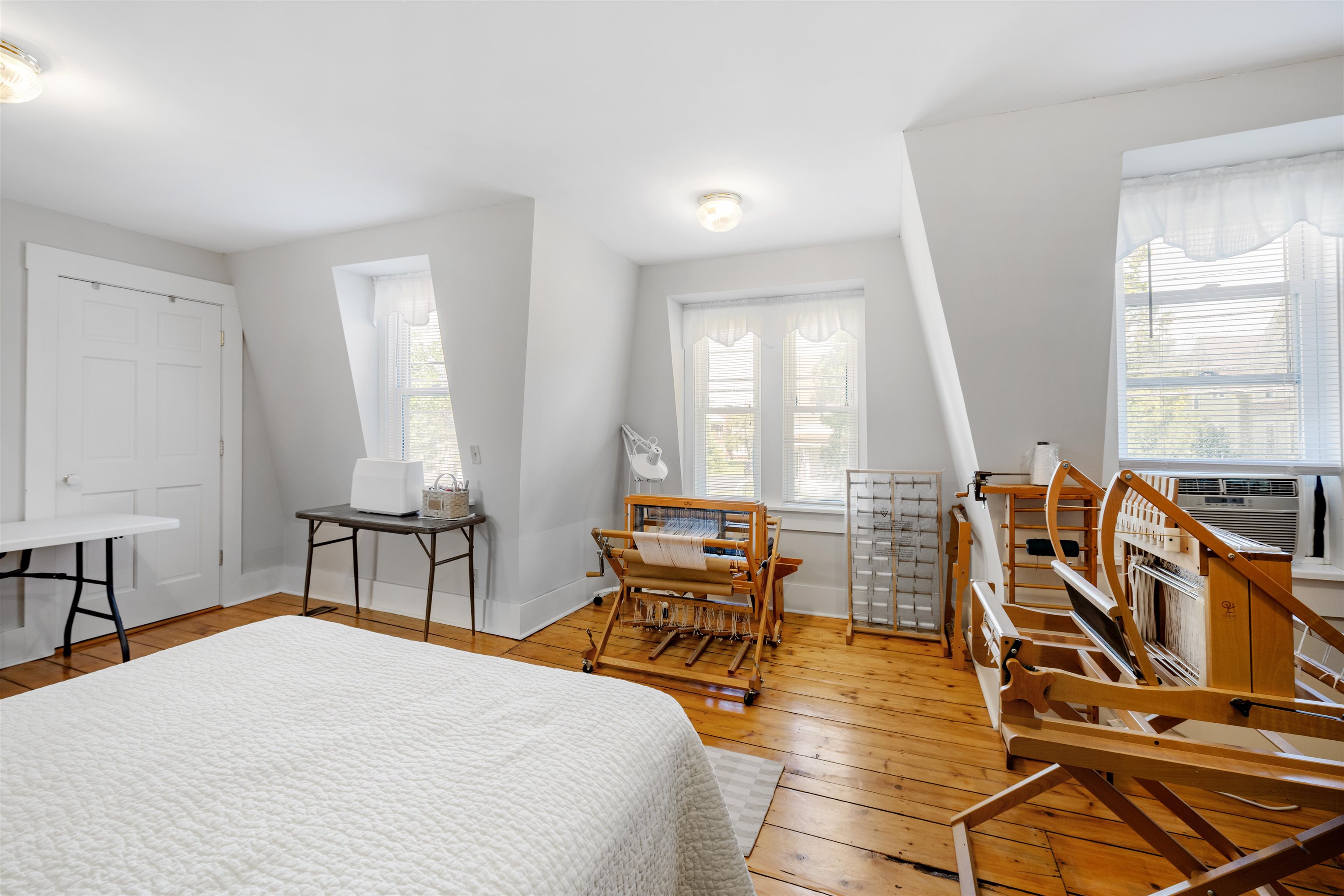 47 Middle Street Property Photo 33