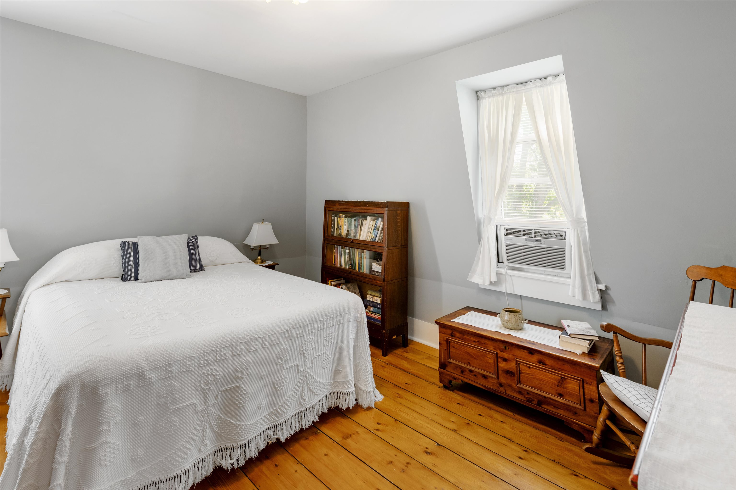 47 Middle Street Property Photo 34