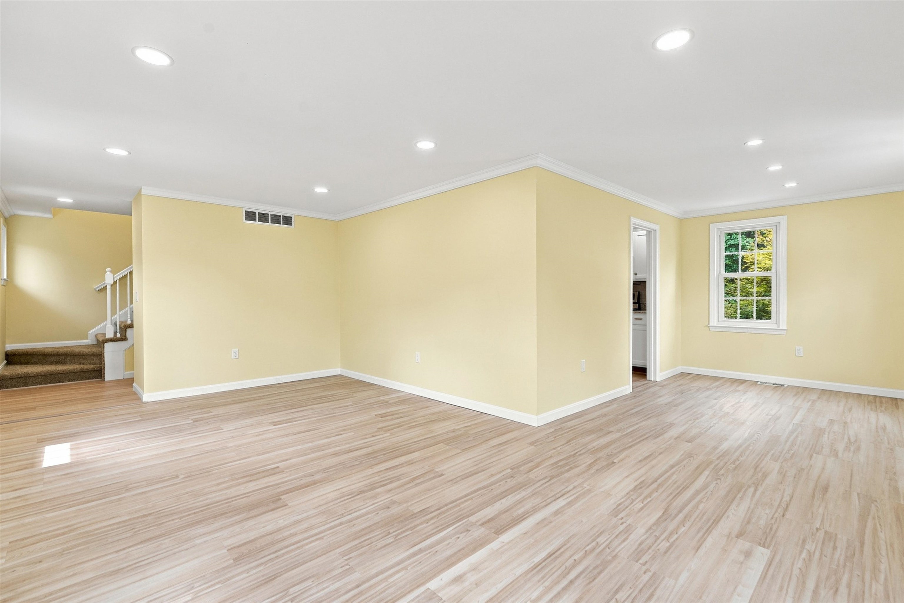 36 Hampton Drive Property Photo 9