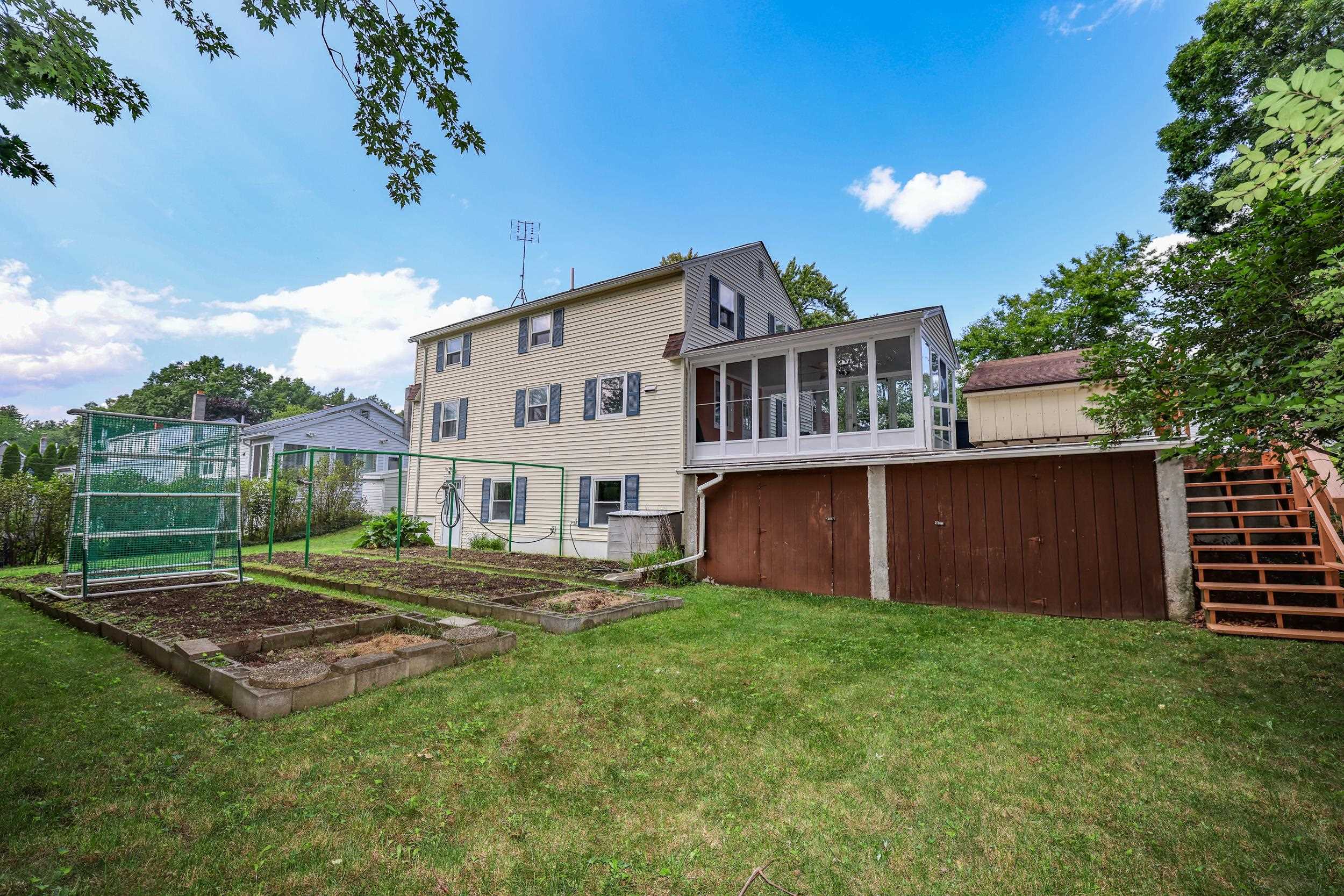 9 Roby Street Property Photo 39
