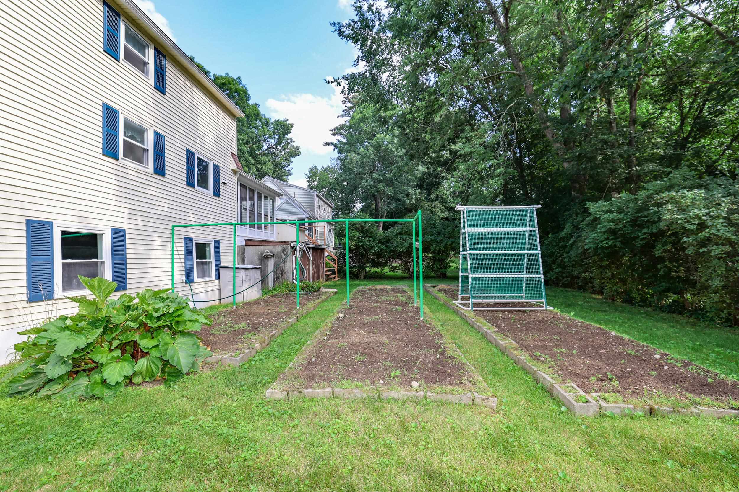 9 Roby Street Property Photo 40